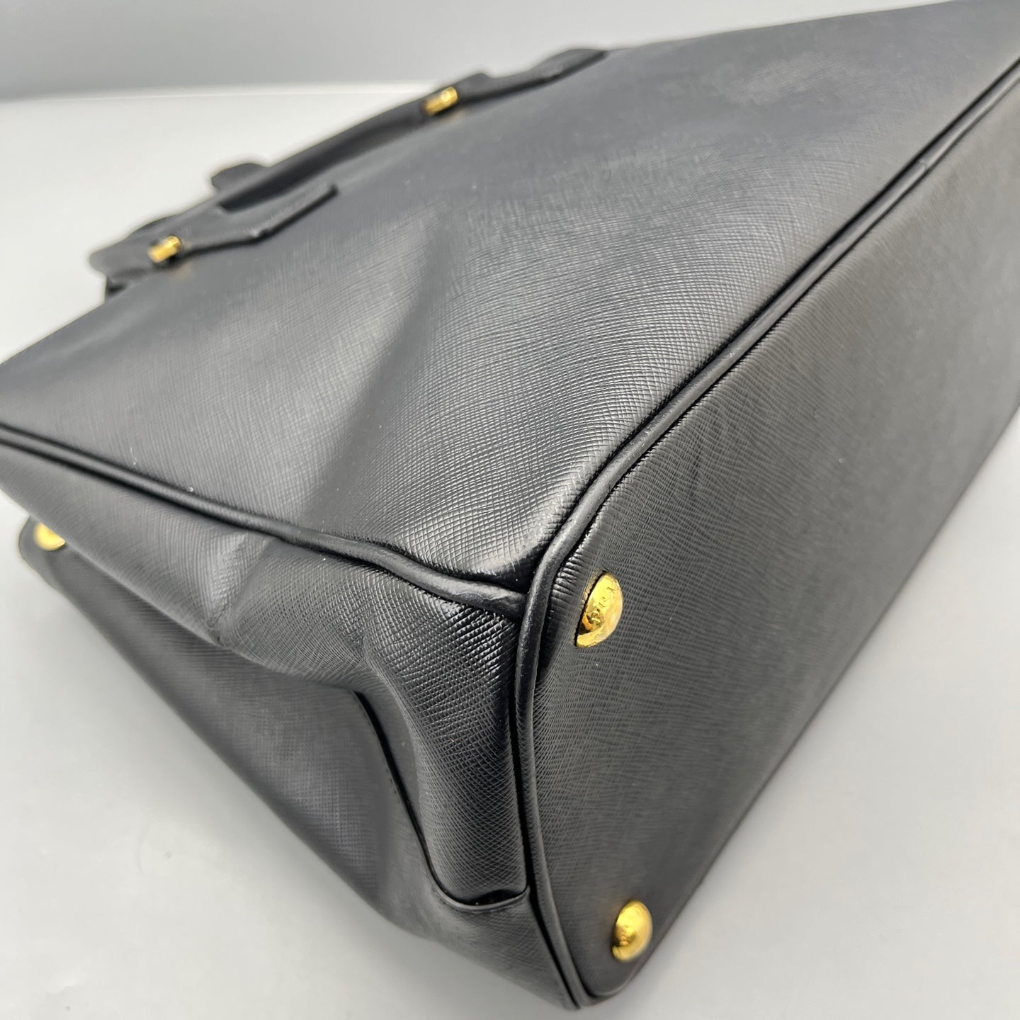 Prada - Galleria (Saffiano Lux Double Zip Tote) - Saffiano leather - Black - (medium)