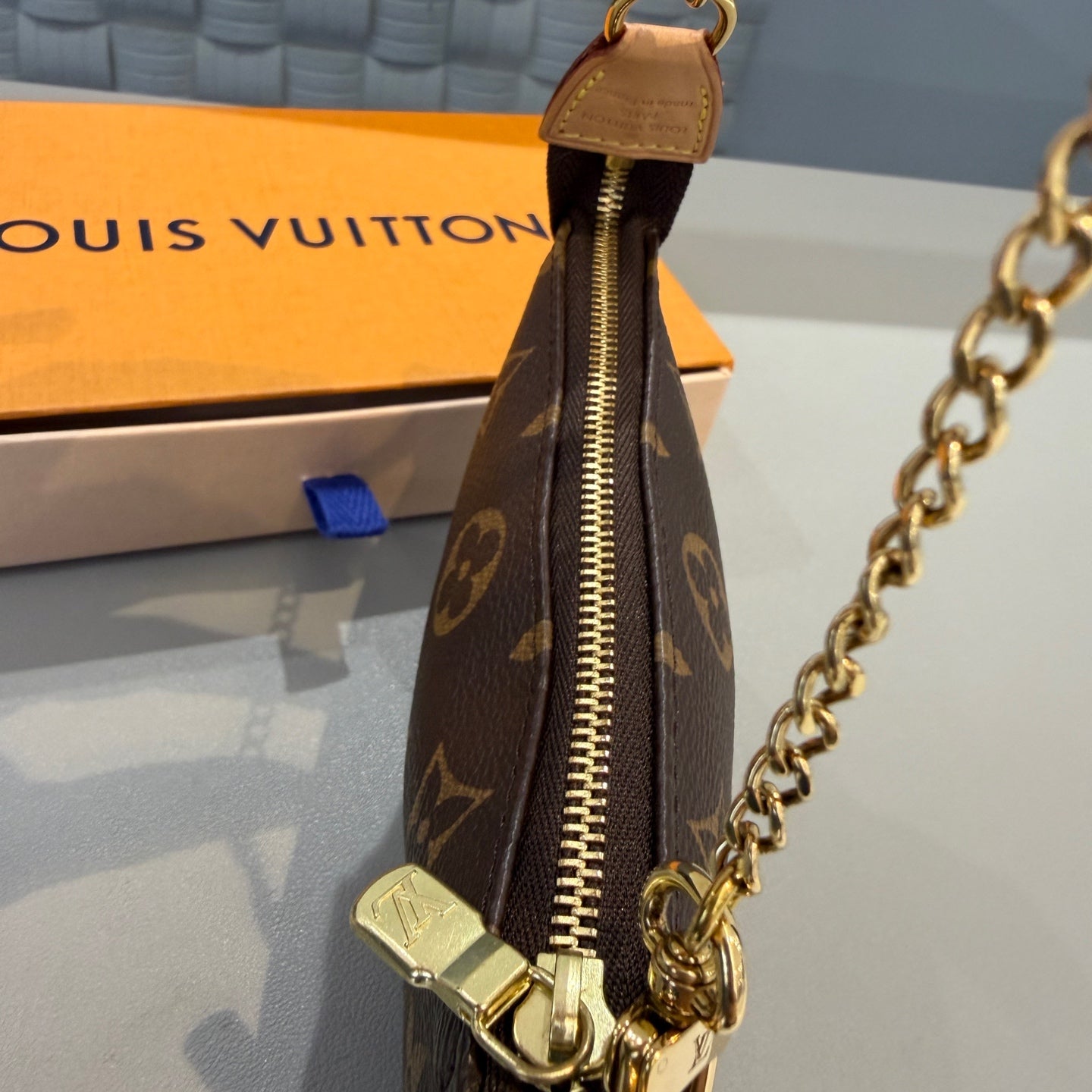 Louis Vuitton - Mini Pochette Accessories - Monogram coated canvas with Vachetta leather trim - Brown - (mini)