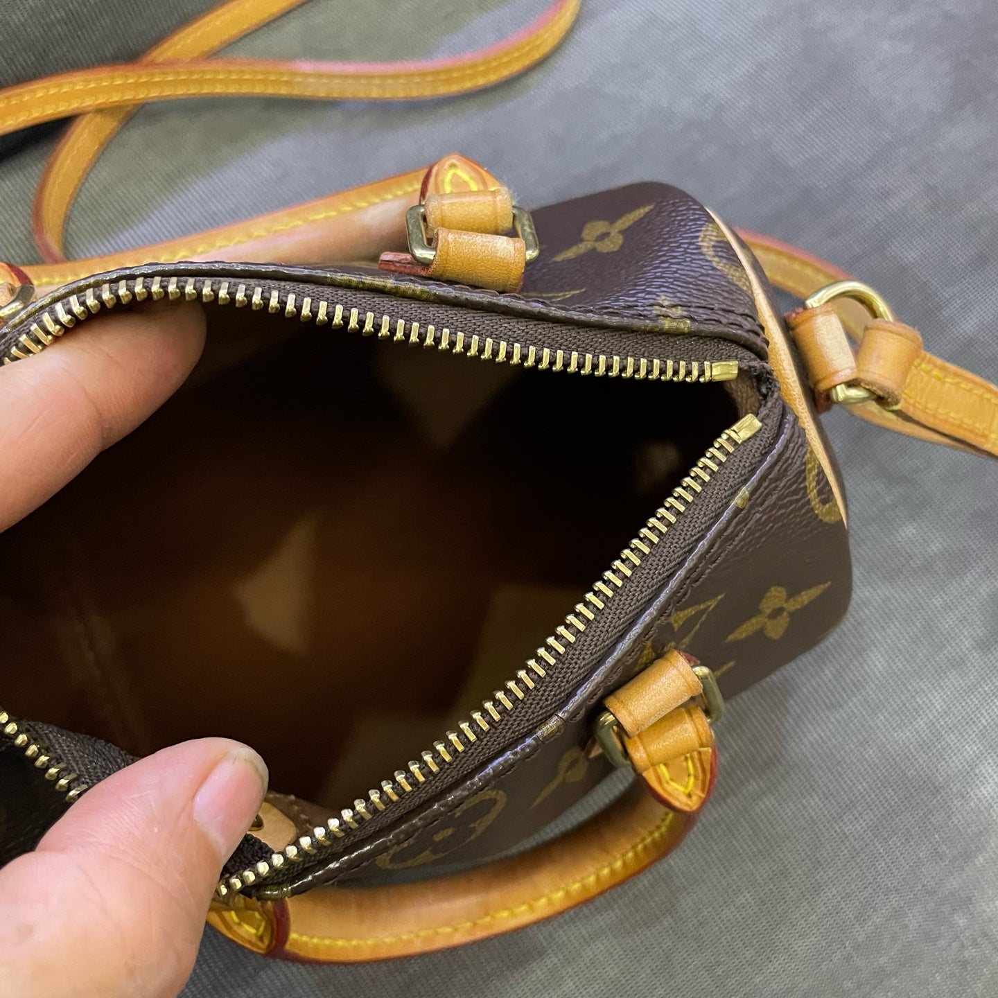 Louis Vuitton - Speedy Nano - Monogram coated canvas with Vachetta leather trim - Brown - (mini)