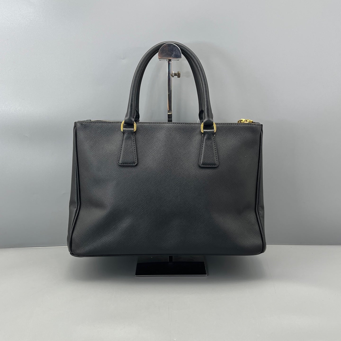 Prada - Galleria (Saffiano Lux Double Zip Tote) - Saffiano leather - Black - (medium)