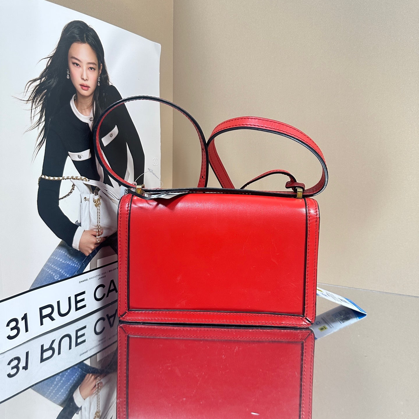 Loewe - Barcelona Triangle Bag - Calfskin leather - Red - (Small)