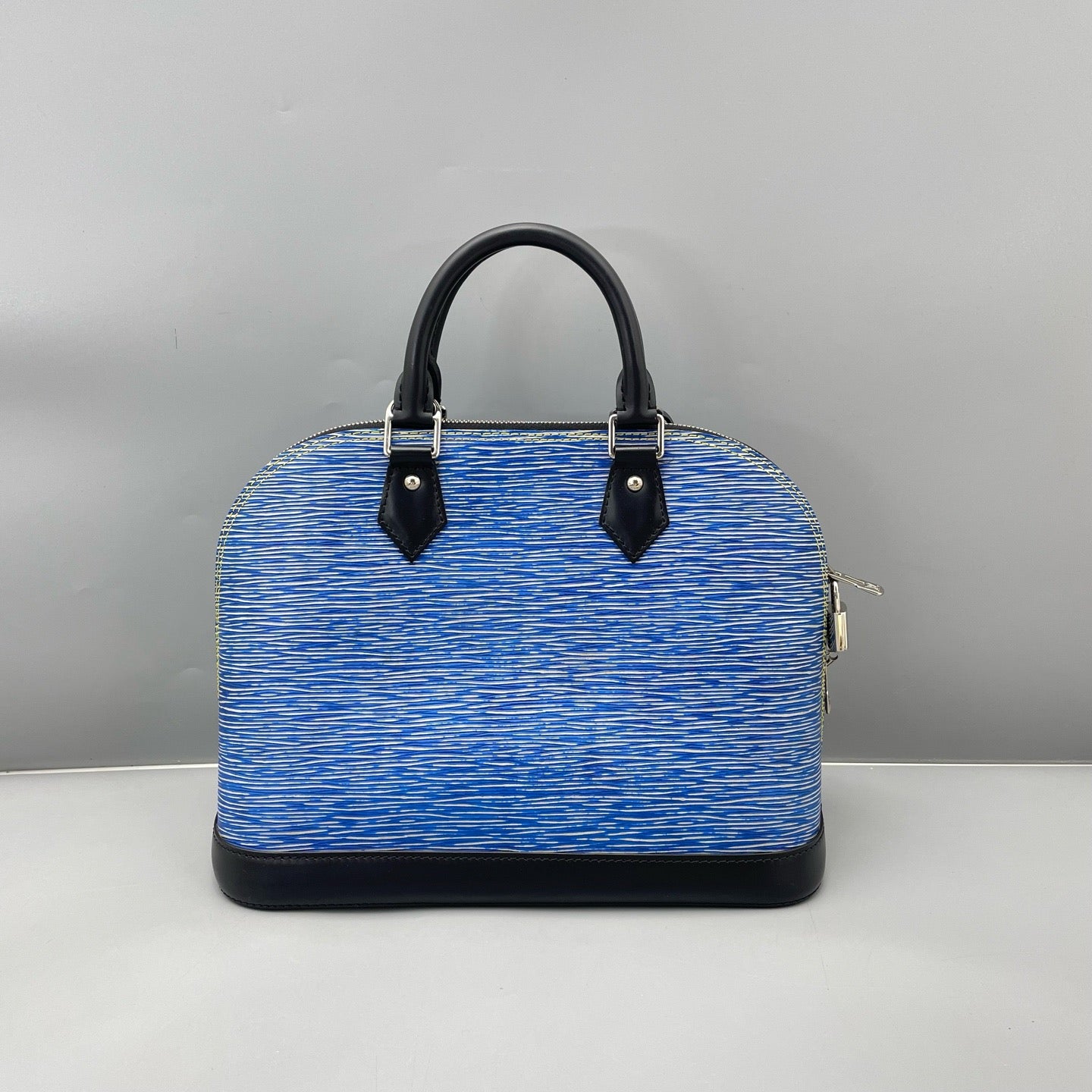 Louis Vuitton - Alma PM - Epi Leather - Blue and Black - (Medium)