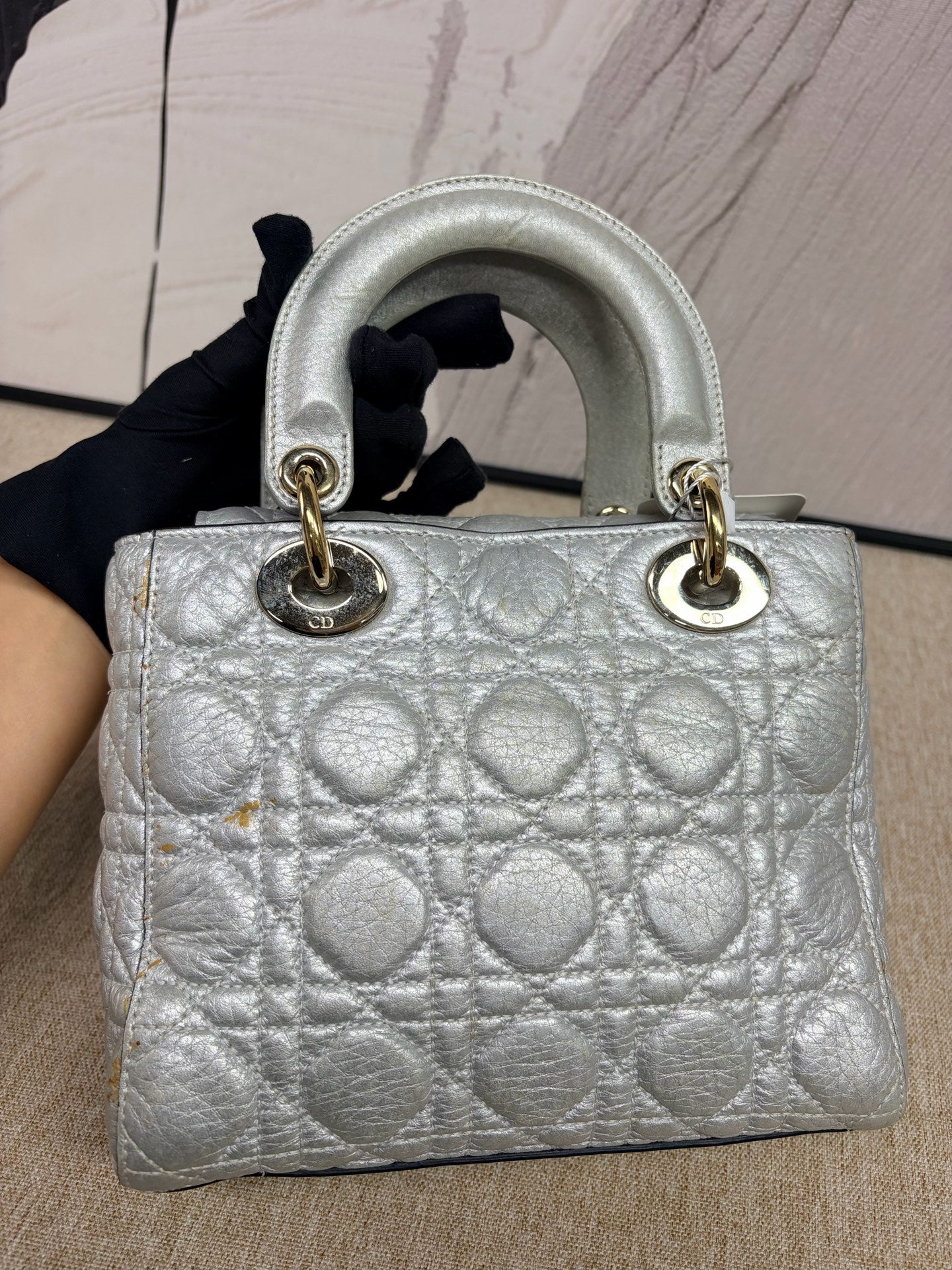 Dior - Lady Dior Bag - Cowhide leather - Pearlescent Grey with Gold-Tone Hardware - (mini)