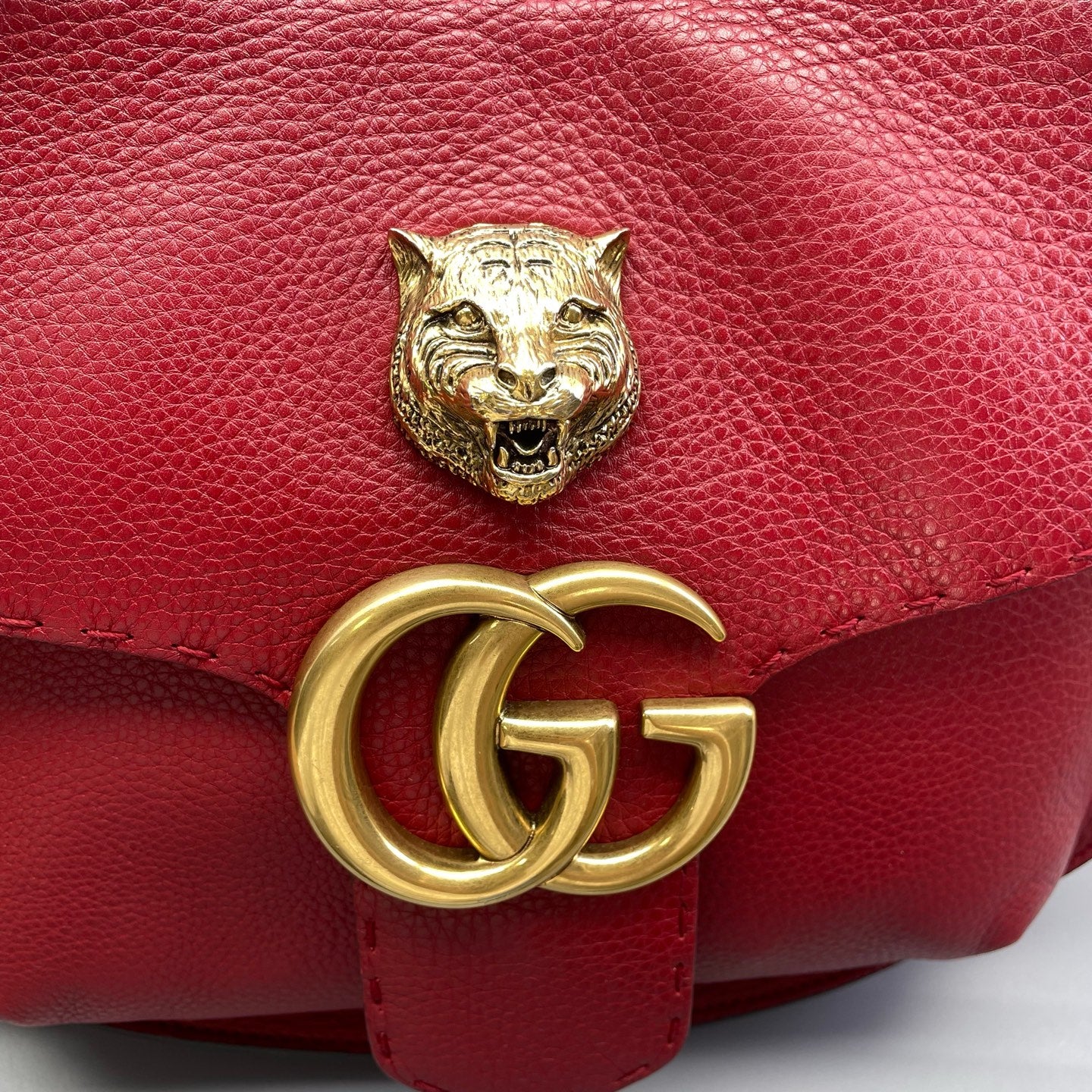 Gucci - Dionysus Tiger Head Saddle Bag - Grained leather - Red - (medium)