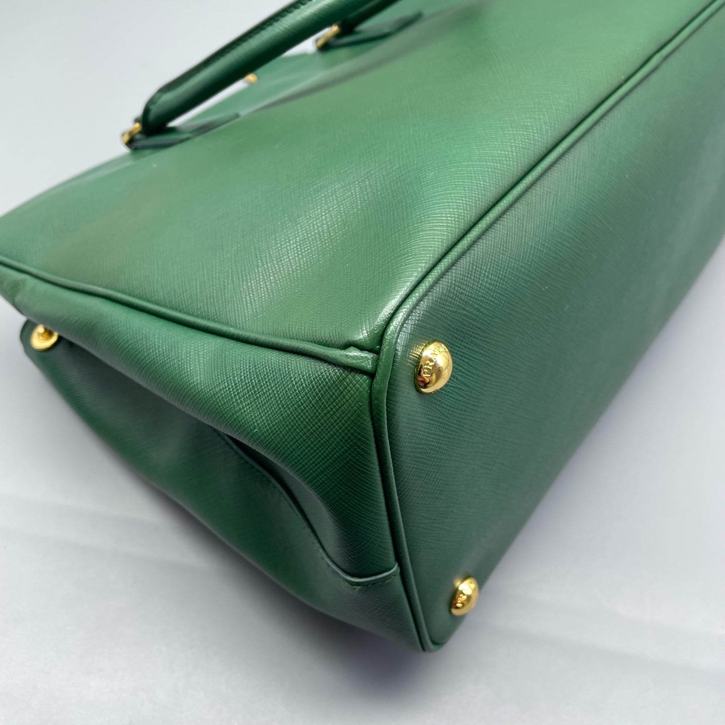 Prada - Saffiano Lux Tote - Leather - Green - (Medium)