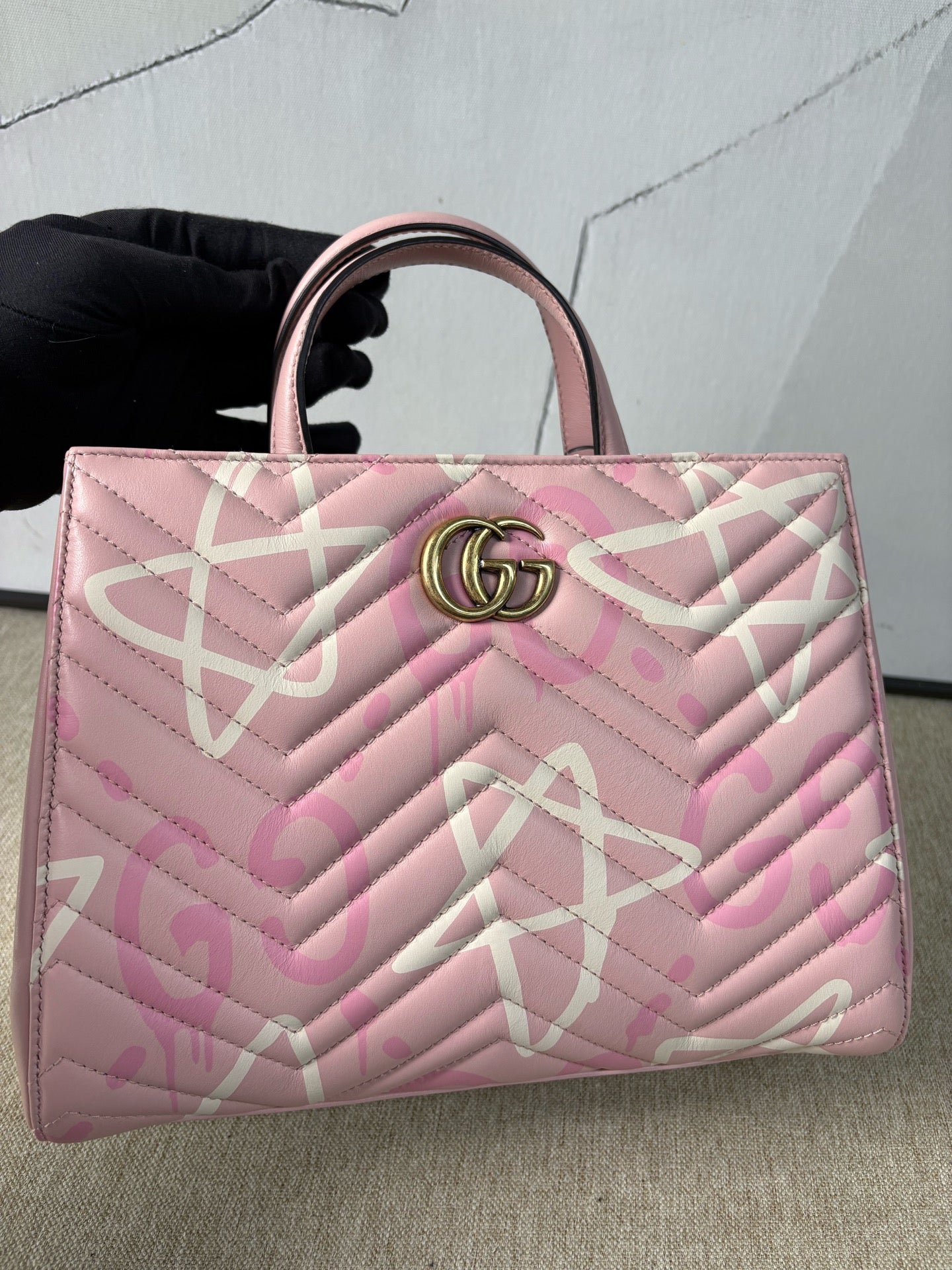 Gucci - GG Marmont Graffiti Top Handle Bag - Leather - Pink - (medium)