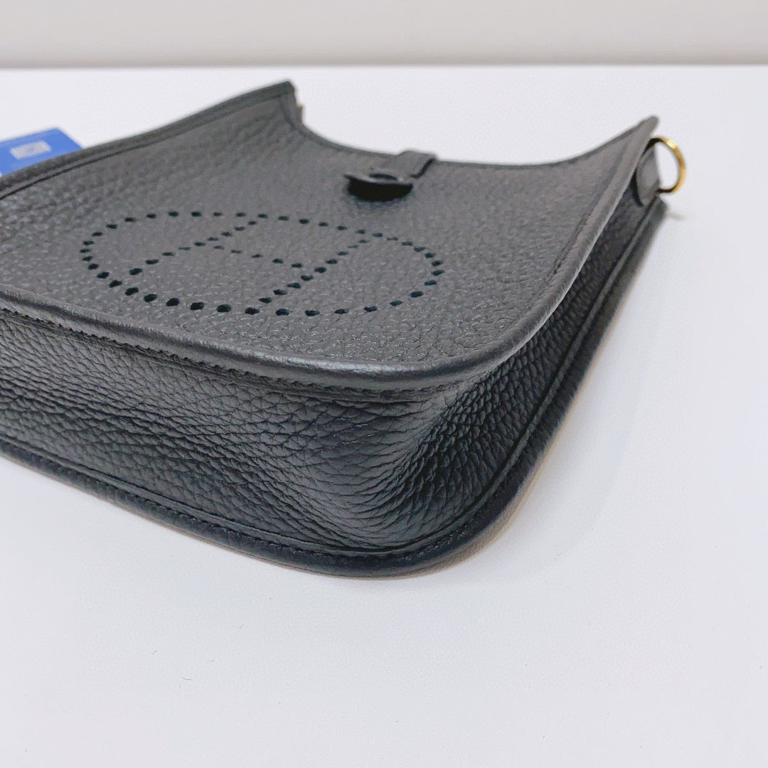 Hermès - Evelyne 16 - Clemence leather - Black - (mini)