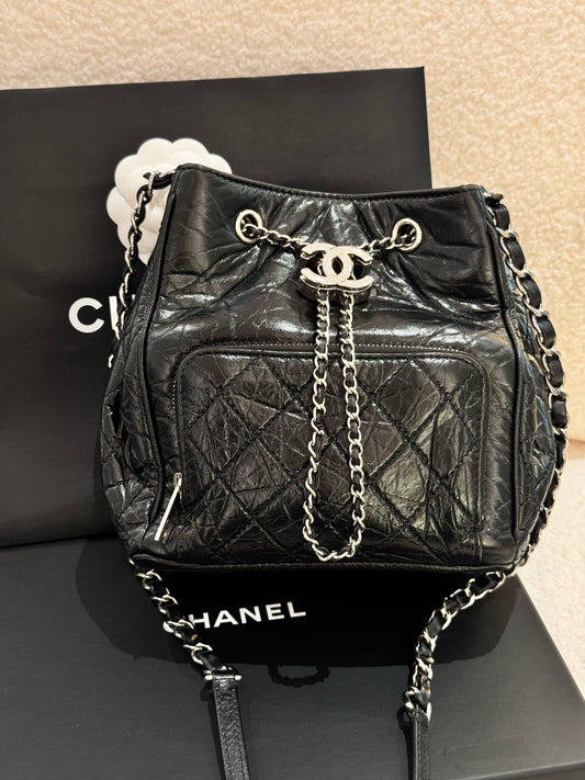 Chanel - Vintage Drawstring Bucket Bag - Crinkled calfskin leather - Black - (mini)