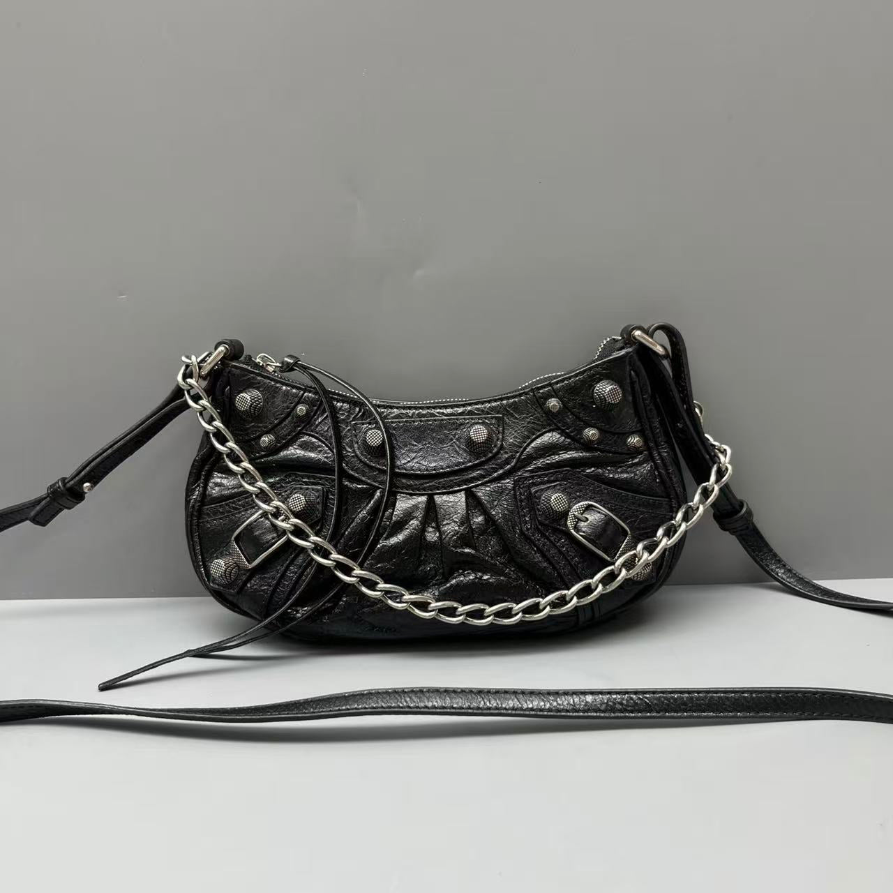 Balenciaga - Le Cagole Crescent Shoulder Bag - Leather - Black - (mini)