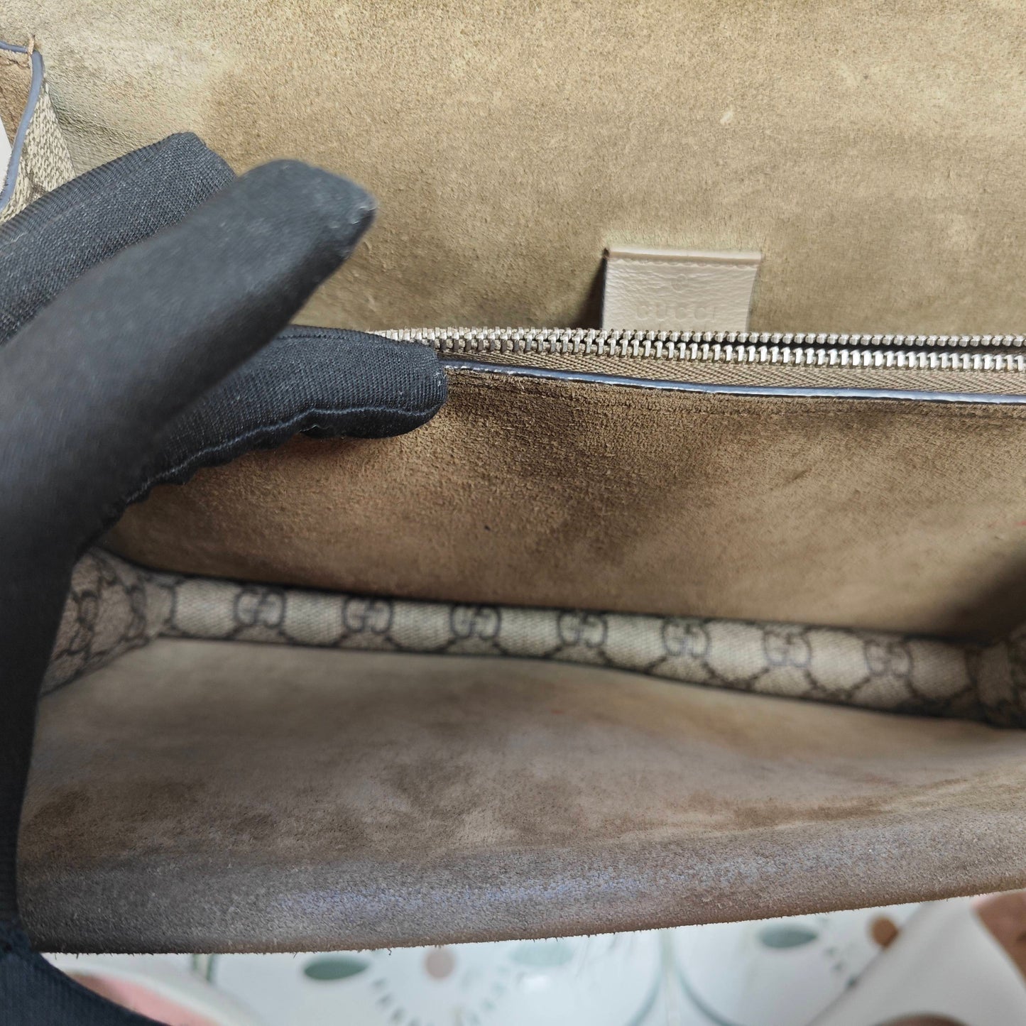 Gucci - Dionysus Shoulder Bag - GG Supreme coated canvas with suede leather trim and interior - Beige (canvas) and Camel (suede) with Aged Silver-Tone Hardware - (Medium)