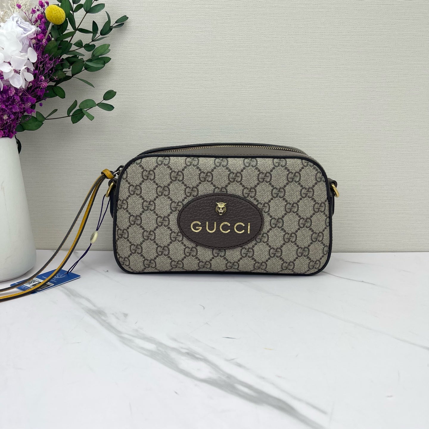 Gucci - GG Supreme Tiger Head Camera Bag - Coated canvas and leather - Beige - (Small)