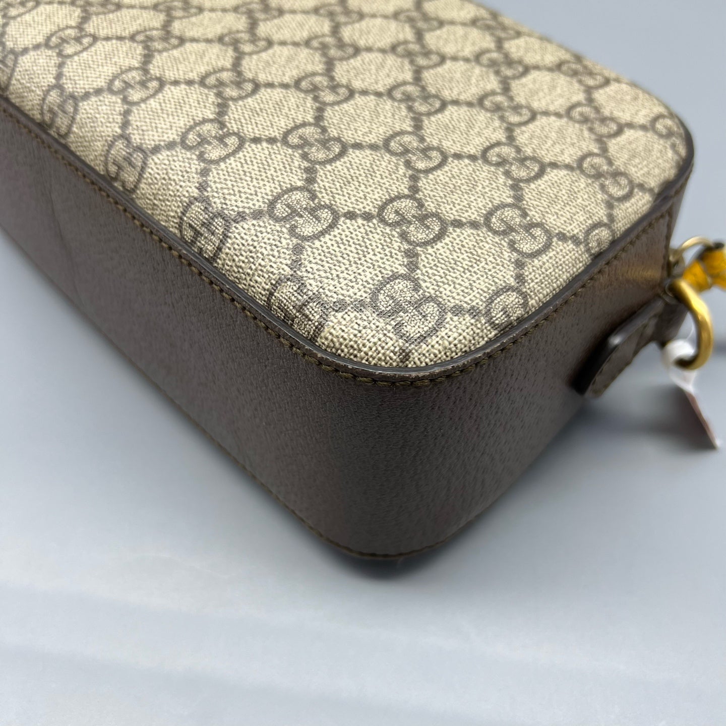 Gucci - GG Supreme Neo Vintage Camera Bag with Tiger Head - GG Supreme canvas with leather trim and fabric strap - Beige and brown with green and red accents - (Small)