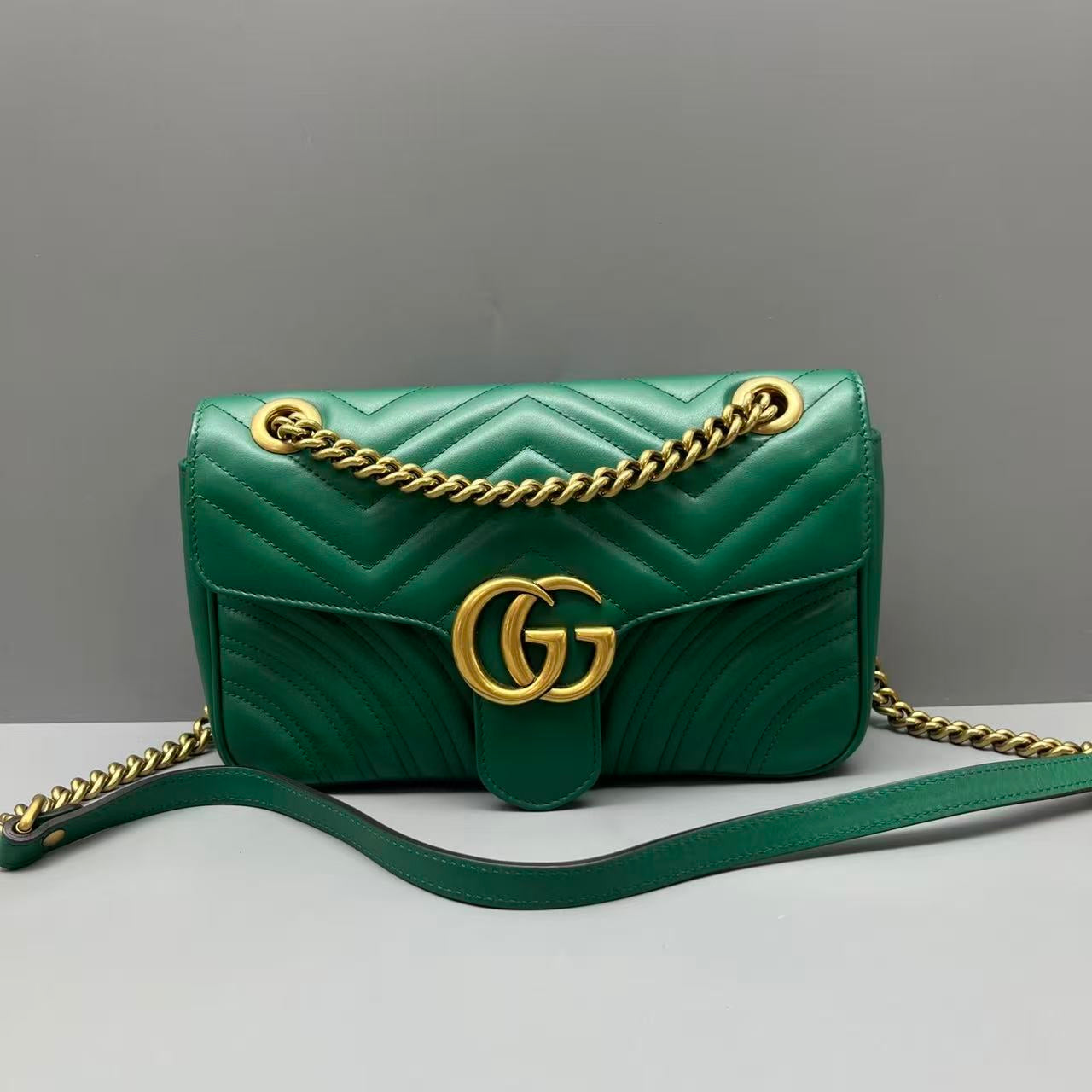 Gucci - GG Marmont Matelassé Medium Chain Shoulder Bag - Leather - Green - (medium)
