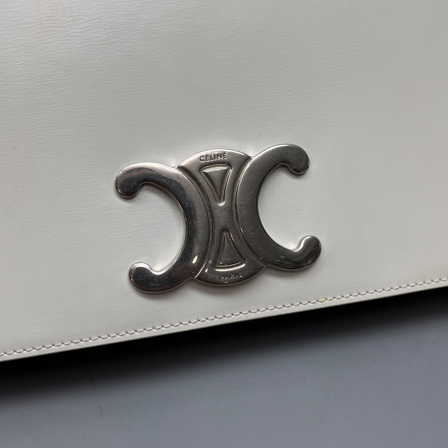 Celine - Triomphe Accordion Flap Bag - Leather - White - (Small)