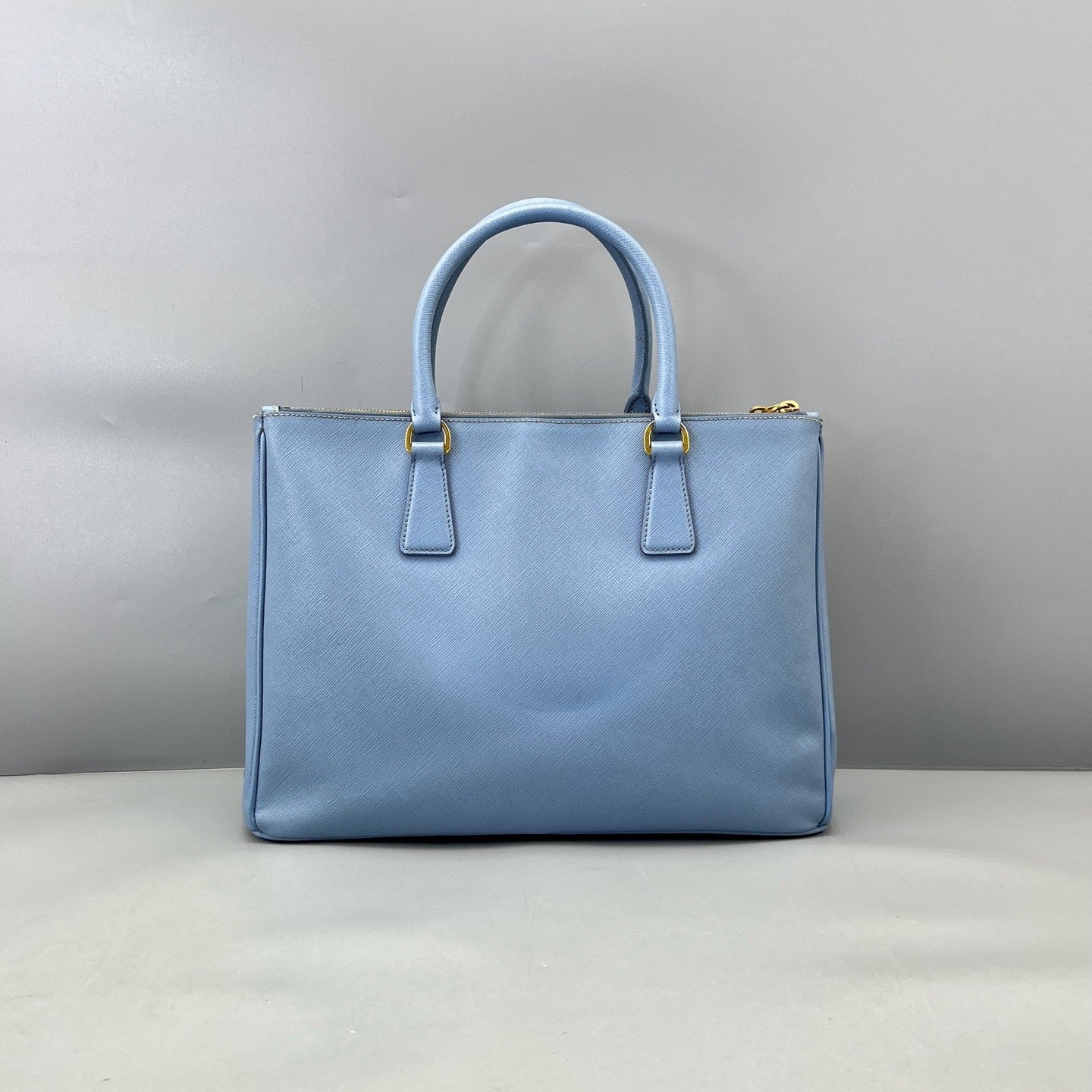 Prada - Saffiano Lux Tote - Saffiano leather - Blue - (medium)