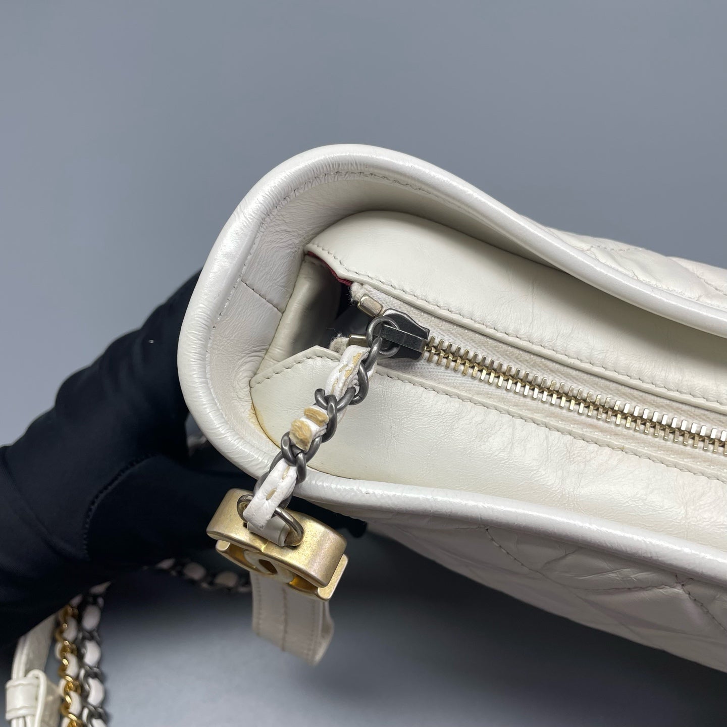 Chanel - Gabrielle Hobo Bag (Small) - Leather - White - (Small)