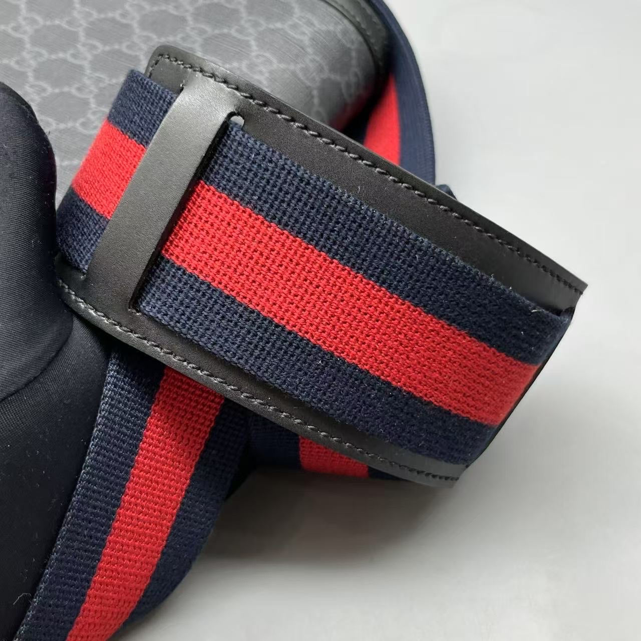Gucci - GG Supreme Messenger Bag - GG Supreme canvas with leather trim - Black - (medium)