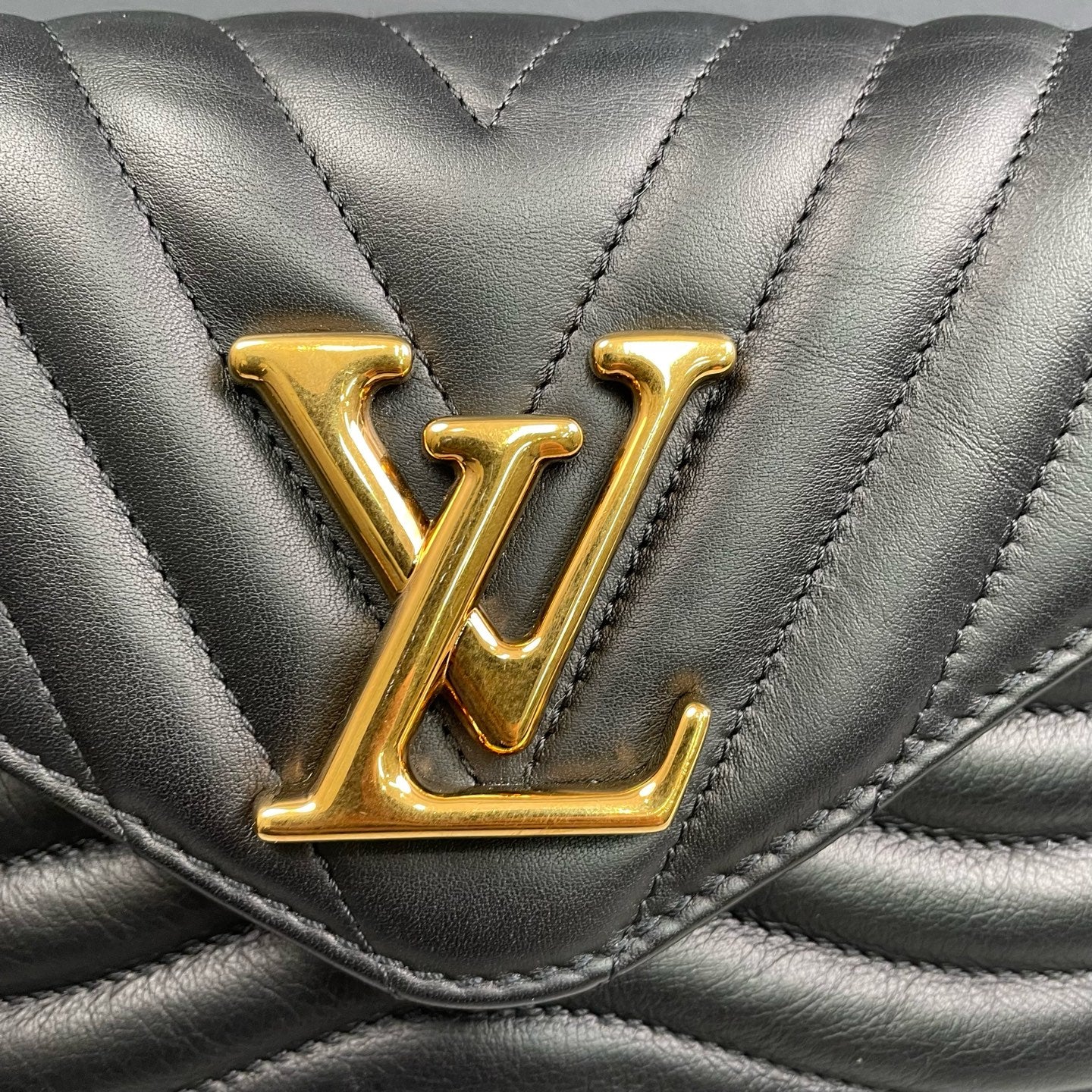 Louis Vuitton - New Wave - Leather - Black - (Mini)