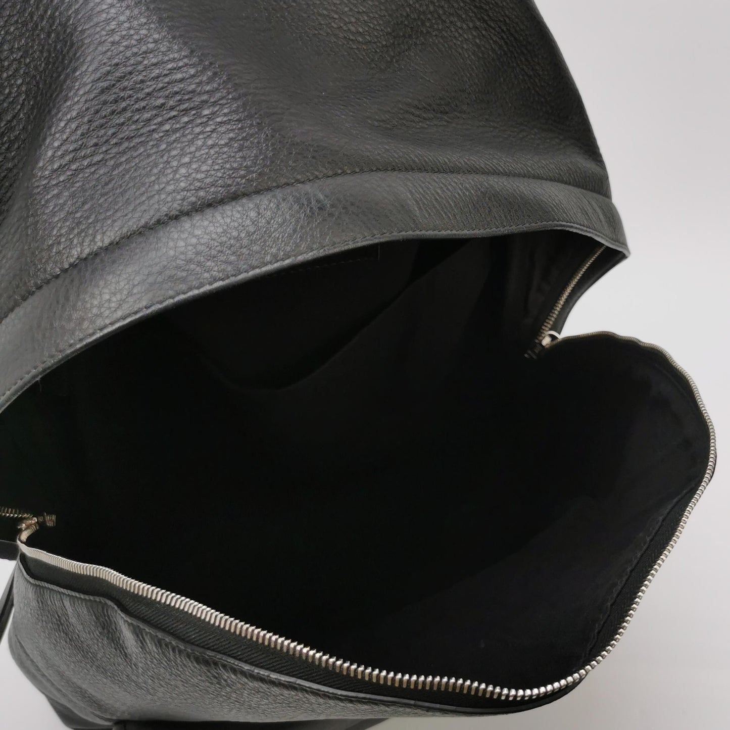 Balenciaga - Explorer Backpack - Leather - Black - (Large)