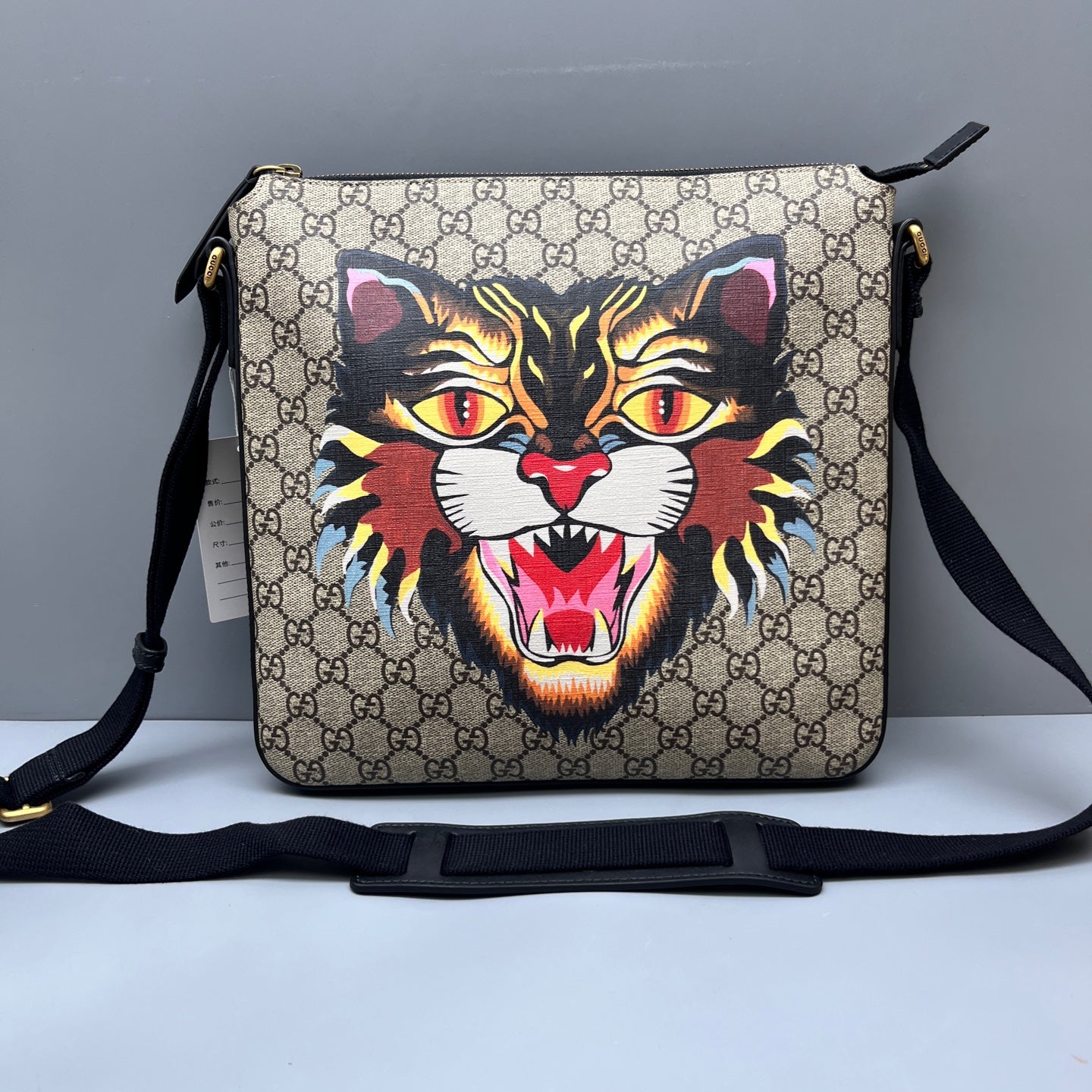 Gucci - GG Supreme Tiger Head Messenger Bag - Coated canvas with leather trim - Beige with multicolour tiger print and black trim - (medium)