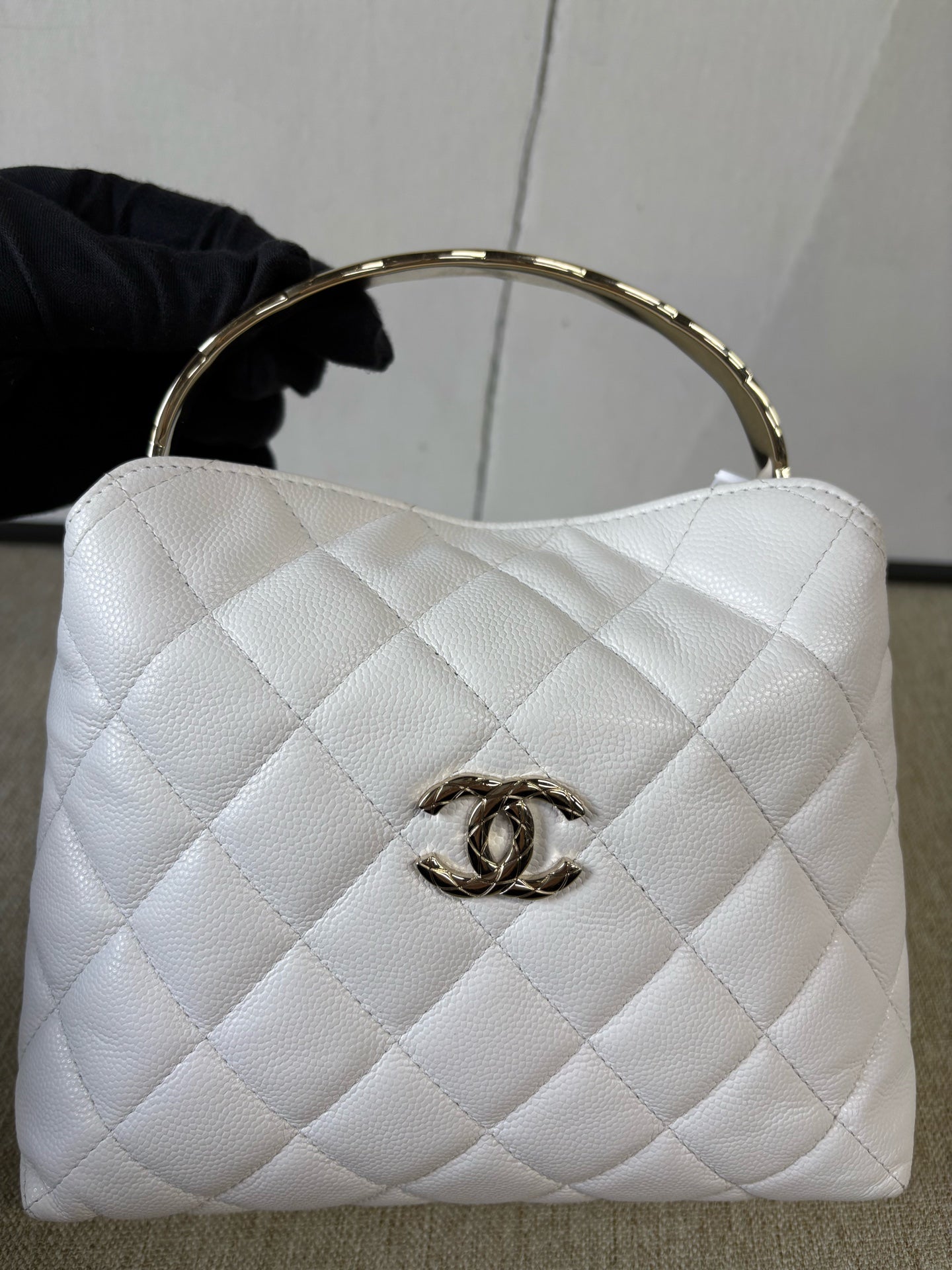 Chanel - Coco Crush Metal Handle Bag - Caviar leather - White - (Mini)