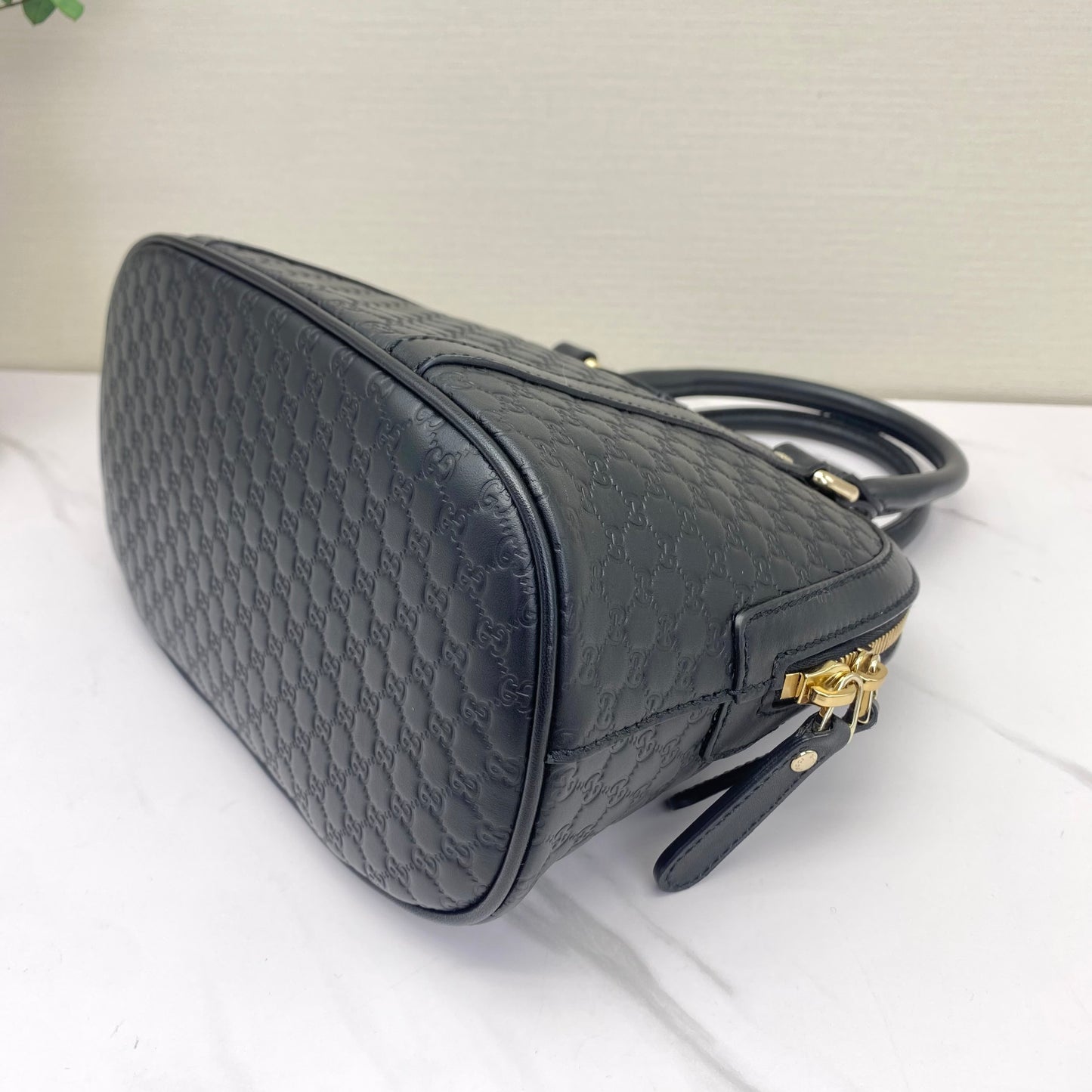 Gucci - Guccissima Dome Bag Small - Leather - Black - (small)