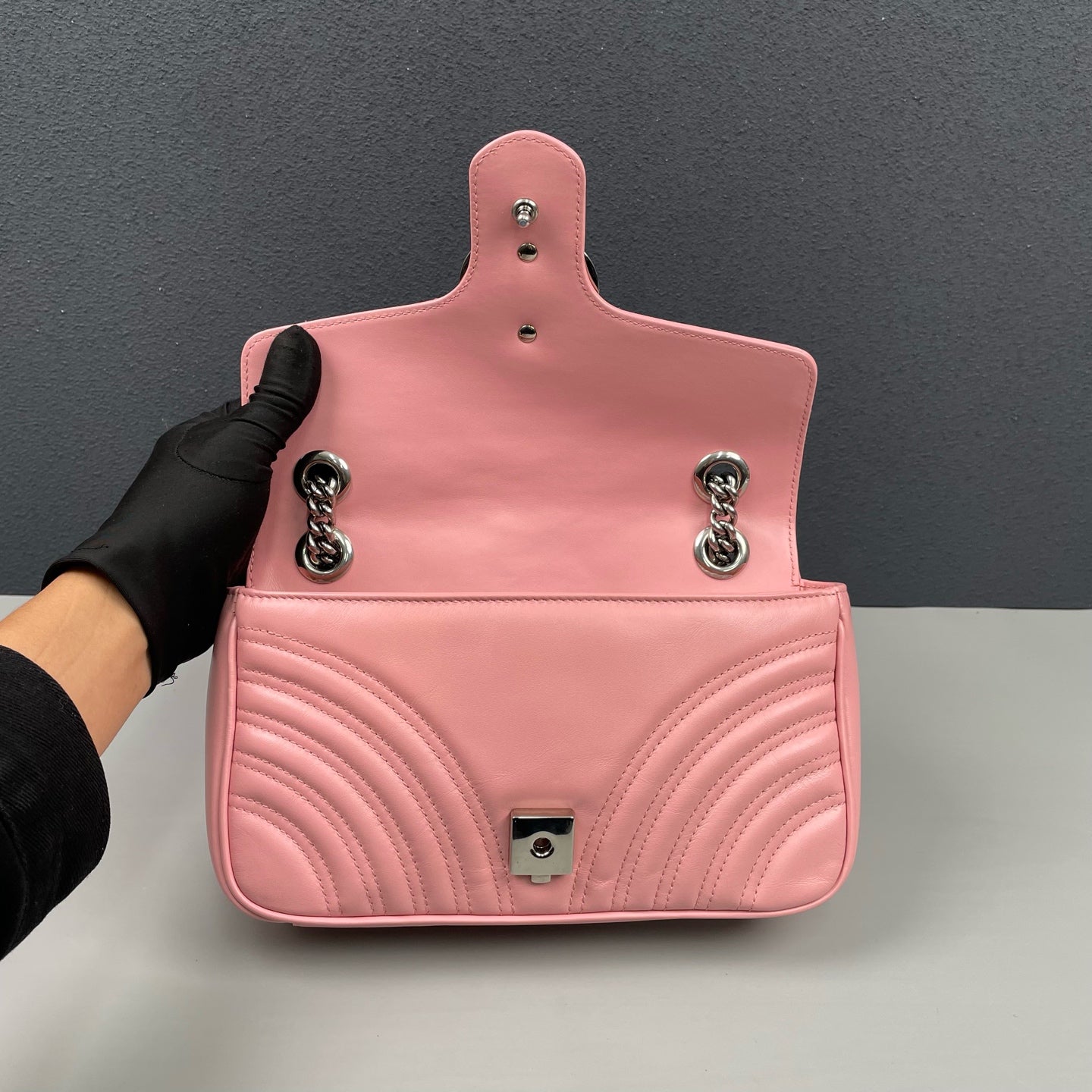 Gucci - GG Marmont Matelassé Shoulder Bag - Leather - Pink - (Medium)