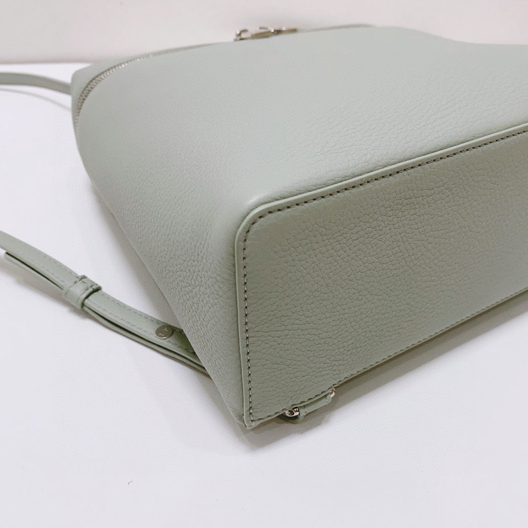 Loro Piana - Extra Pocket Backpack L23.5 - Calfskin leather - Eucalyptus - (mini)