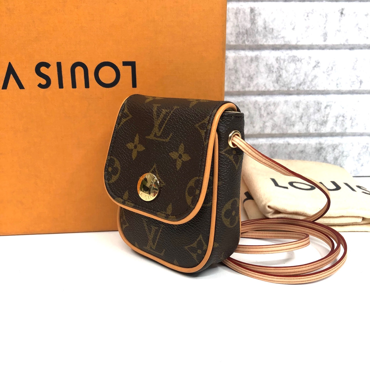Louis Vuitton - Cancun - Monogram coated canvas with Vachetta leather trim - Brown - (mini)