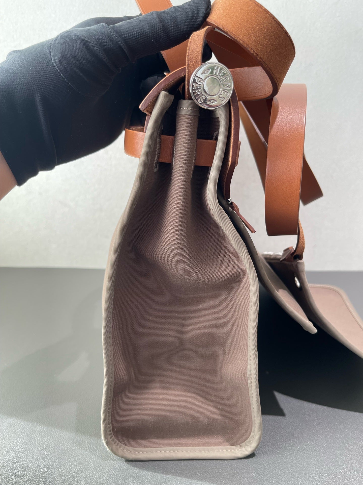 Hermès - Herbag Zip 31 - Toile H canvas and Barenia leather - Ebony brown and Elephant Grey canvas with Barenia leather accents - (Medium)