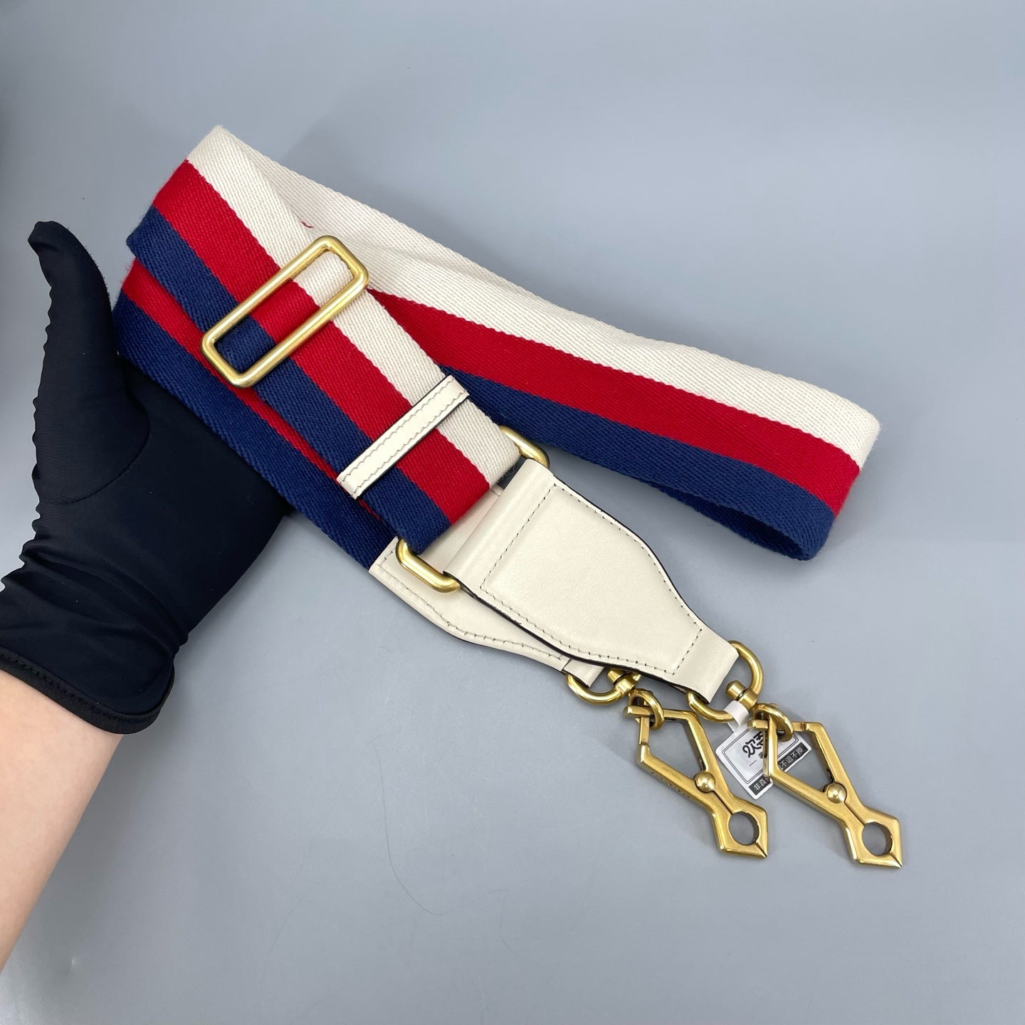 Gucci - GG Marmont Messenger Bag - Leather - White - (Medium)