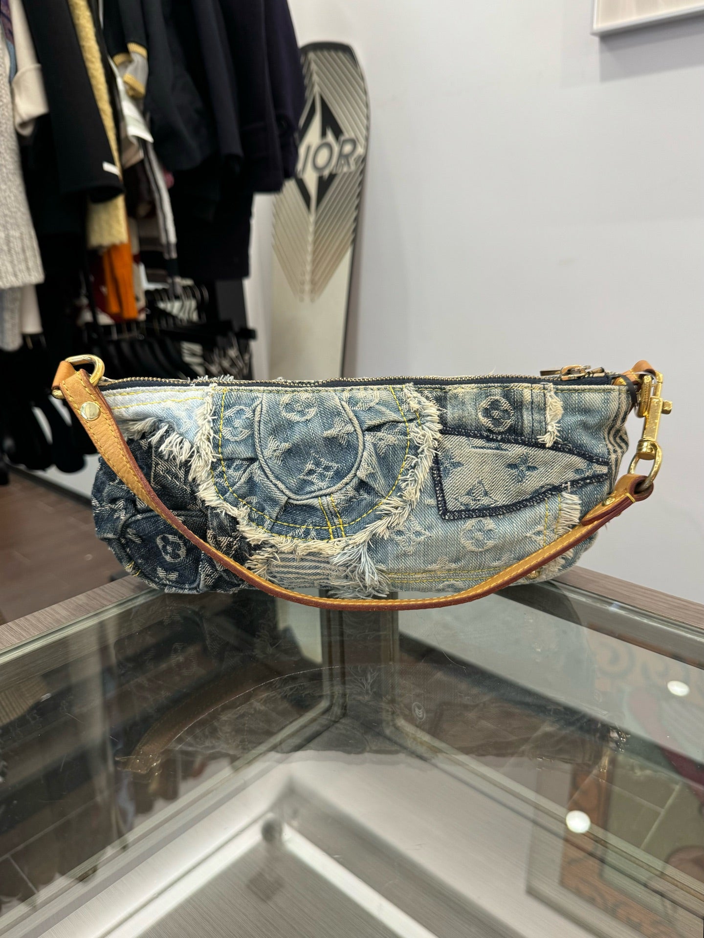 Louis Vuitton - Monogram Denim Distressed Shoulder Bag - Denim - Jeans, Vachetta leather - Blue - (Small)
