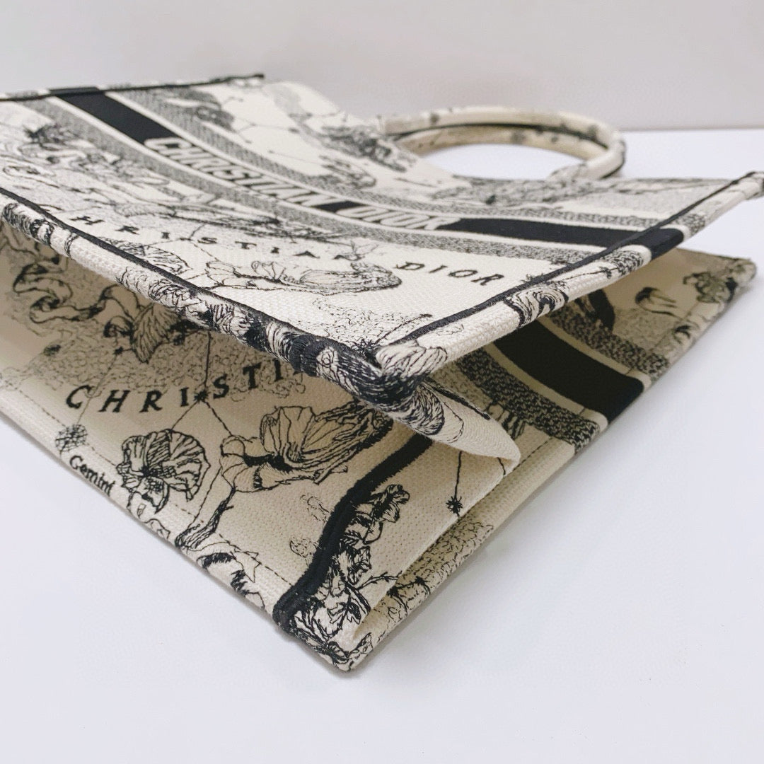 Dior - Book Tote - Embroidered canvas - Beige - (Large)