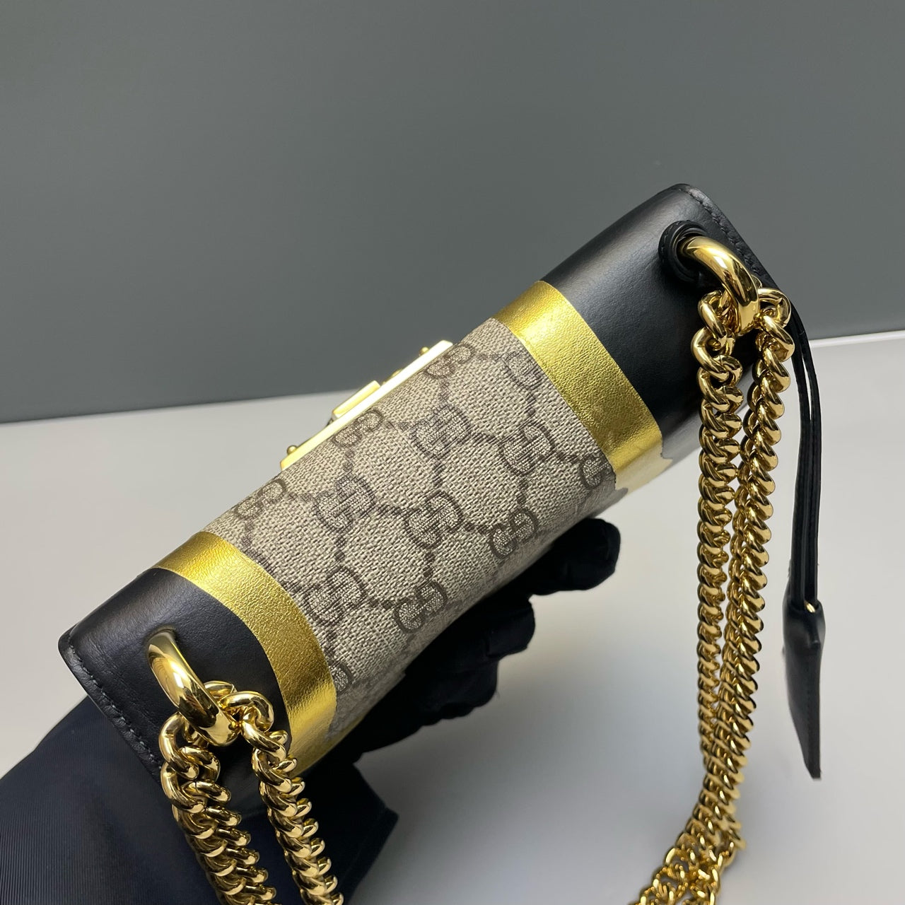 Gucci - Padlock Small Shoulder Bag - GG Supreme canvas with leather trim and metallic accents - Beige, Black, Gold - (small)