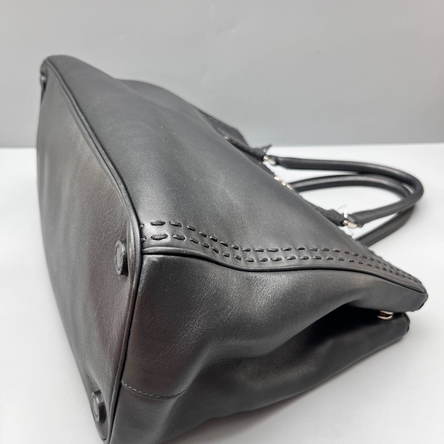 Prada - Galleria Bag with External Stitching - Leather - Black - (Medium)