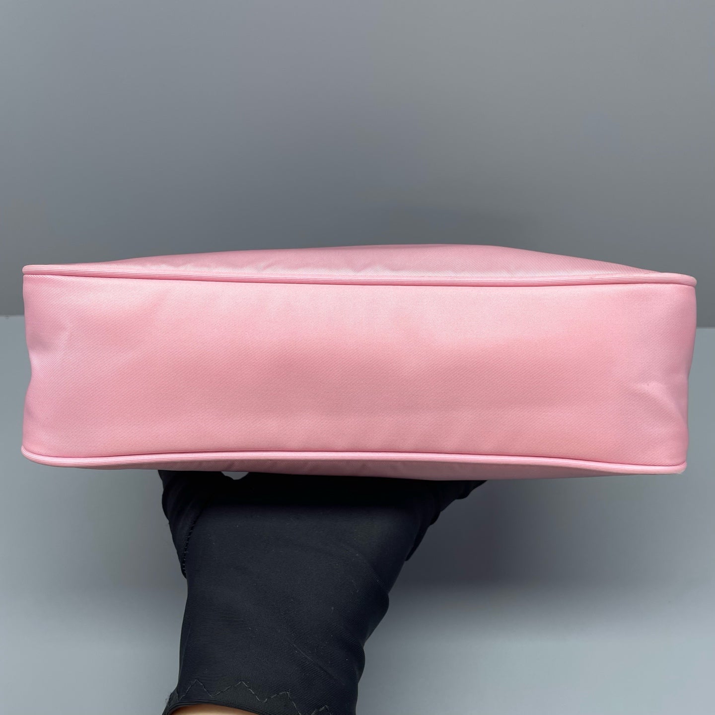 Prada - Re-Edition 2000 Nylon Shoulder Bag - Nylon - Pink - (mini)
