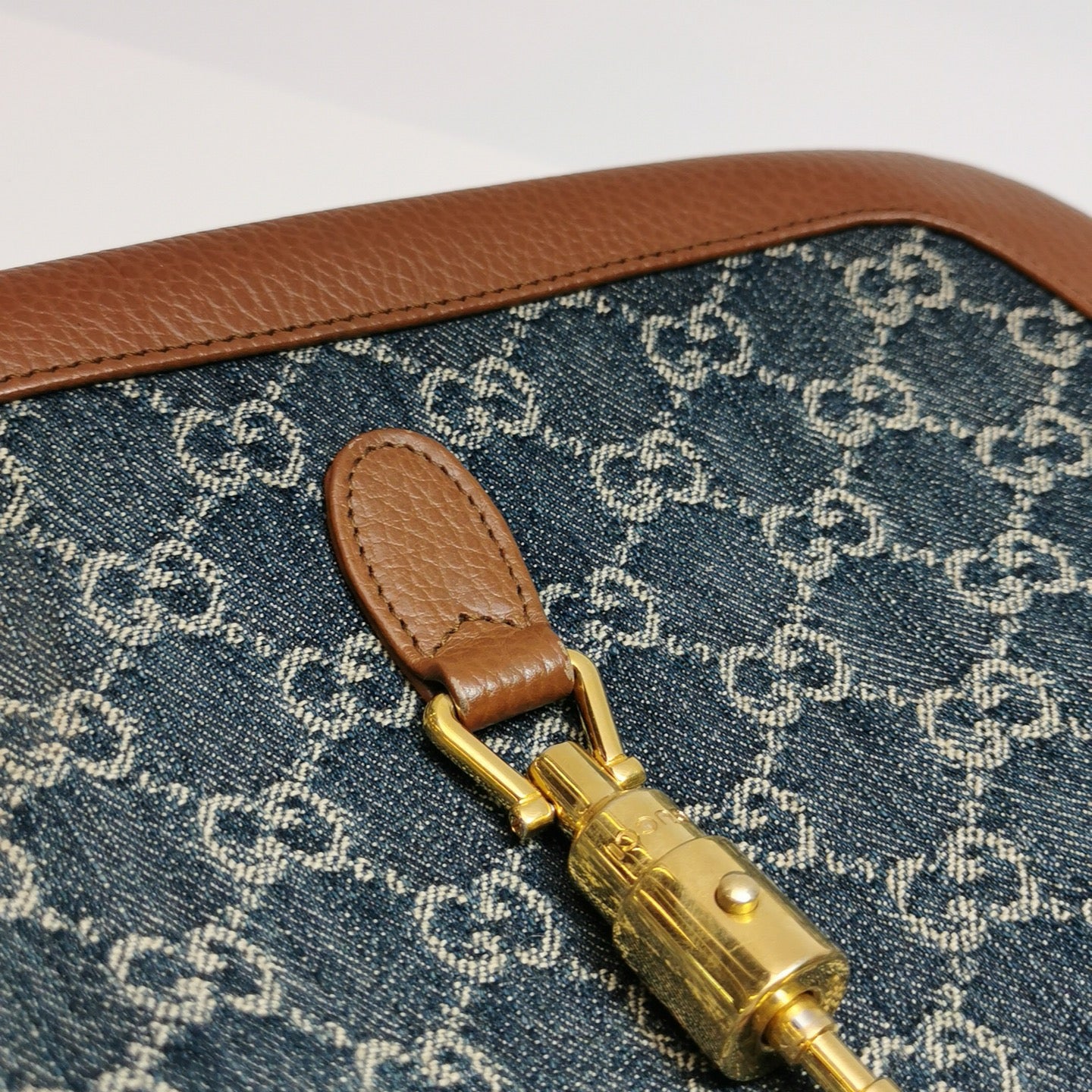 Gucci - Jackie 1961 - Denim with pebbled leather trim - Blue and Brown - (Medium)