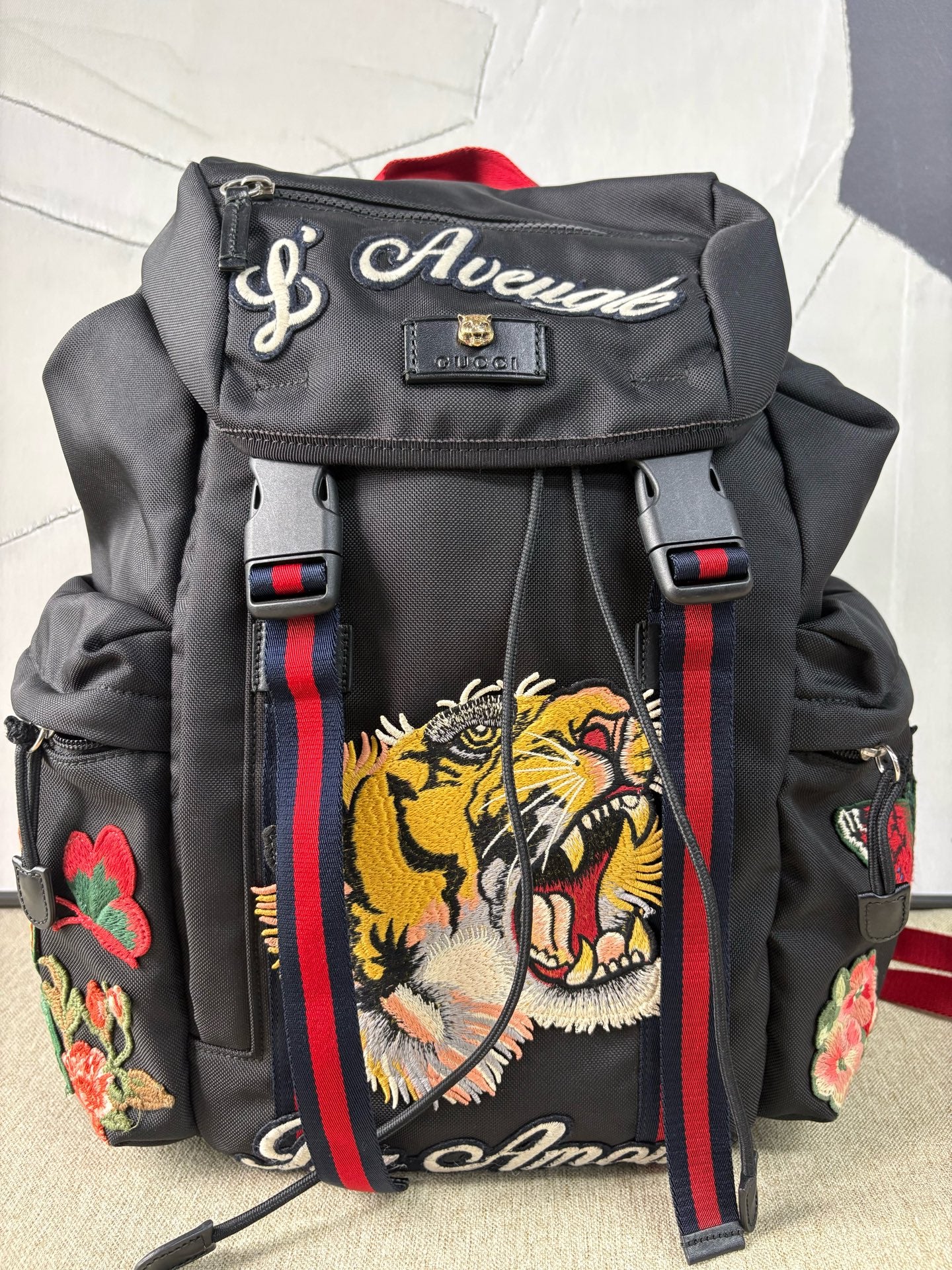 Gucci - Tiger Head Embroidered Backpack - Canvas - Black - (Medium)