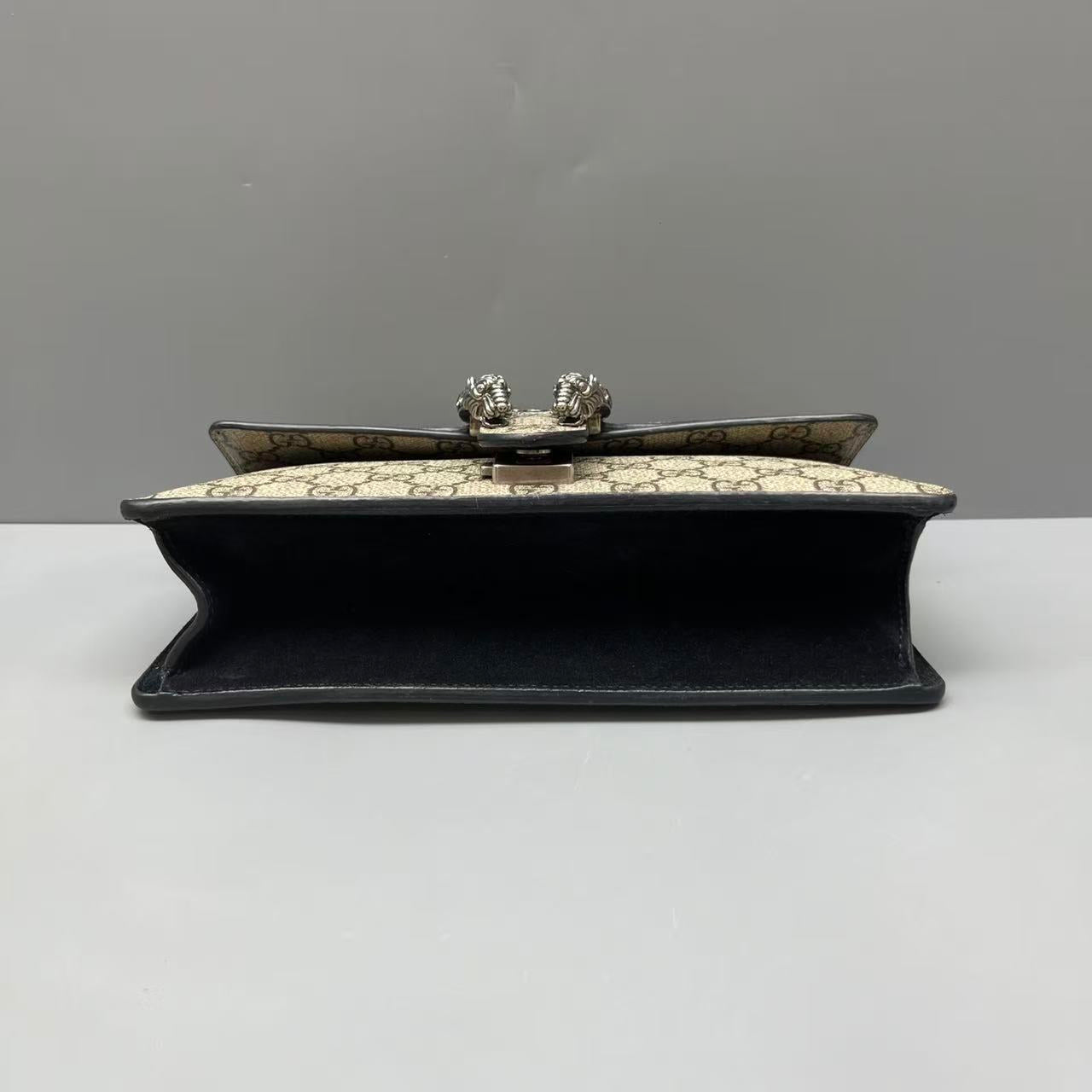 Gucci - Dionysus Small Shoulder Bag - GG Supreme canvas with suede and leather trim - Beige and Black - (Small)