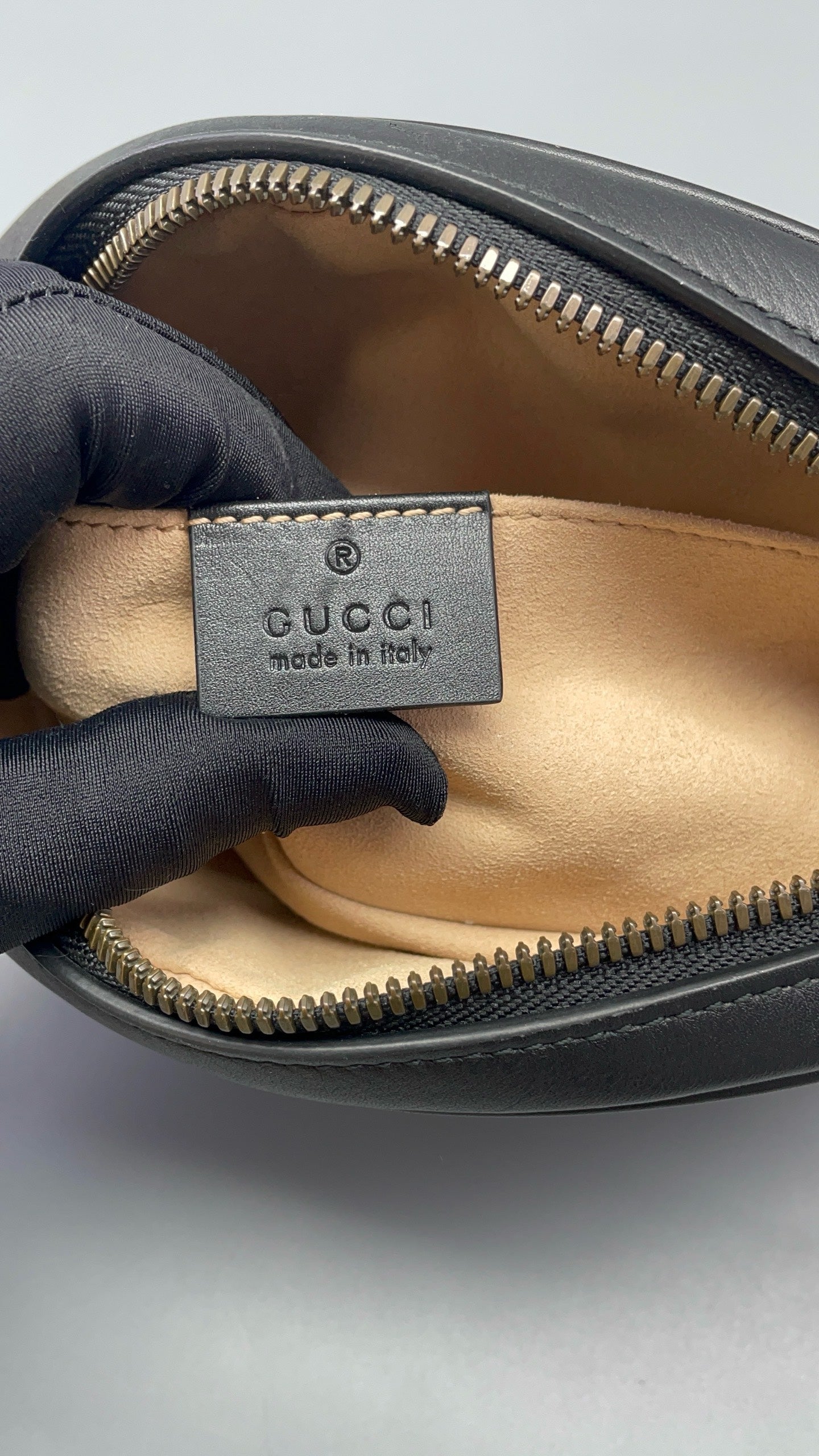 Gucci - Marmont Belt Bag - Matelassé leather - Black - (mini)