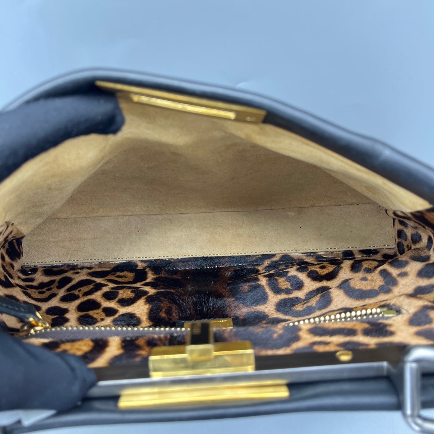 Fendi - Peekaboo - Calfskin leather with pony-style calfskin interior - Black - (Medium)