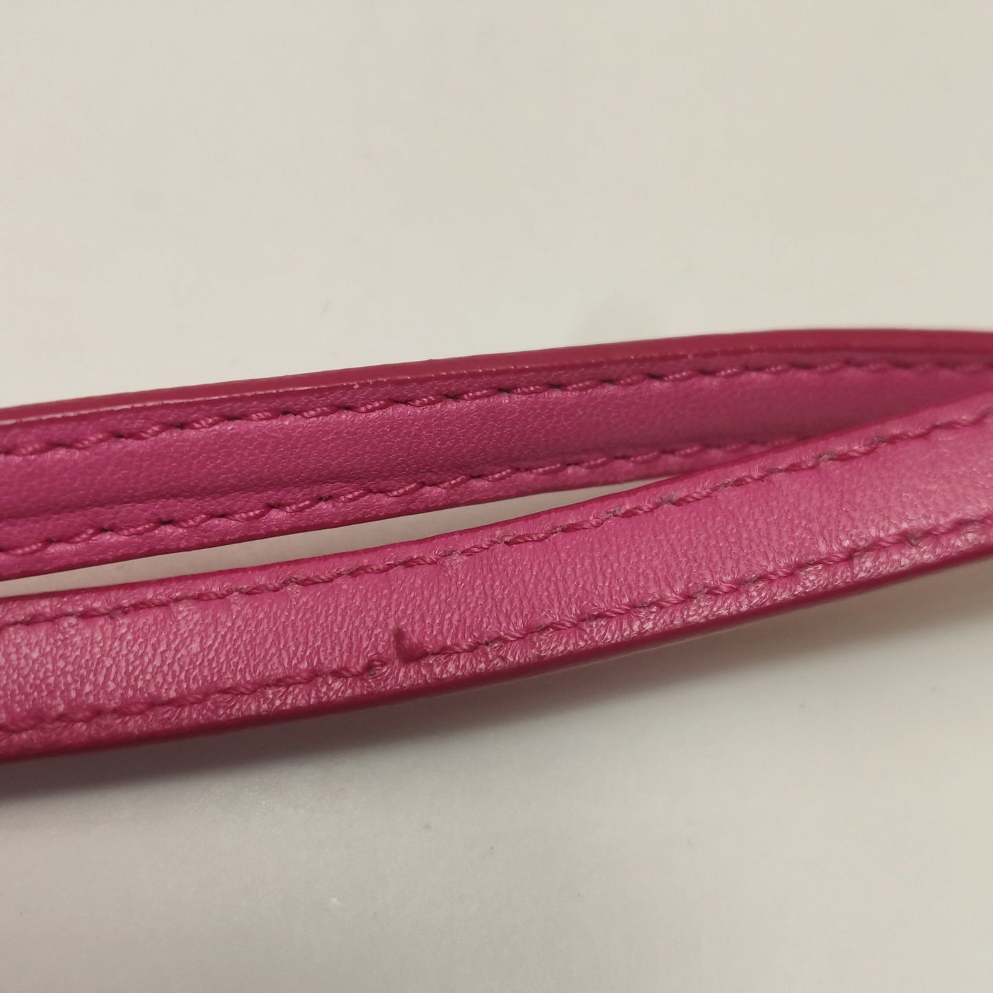 Miu Miu - Matelassé Camera Bag - Lambskin leather - Pink - (mini)