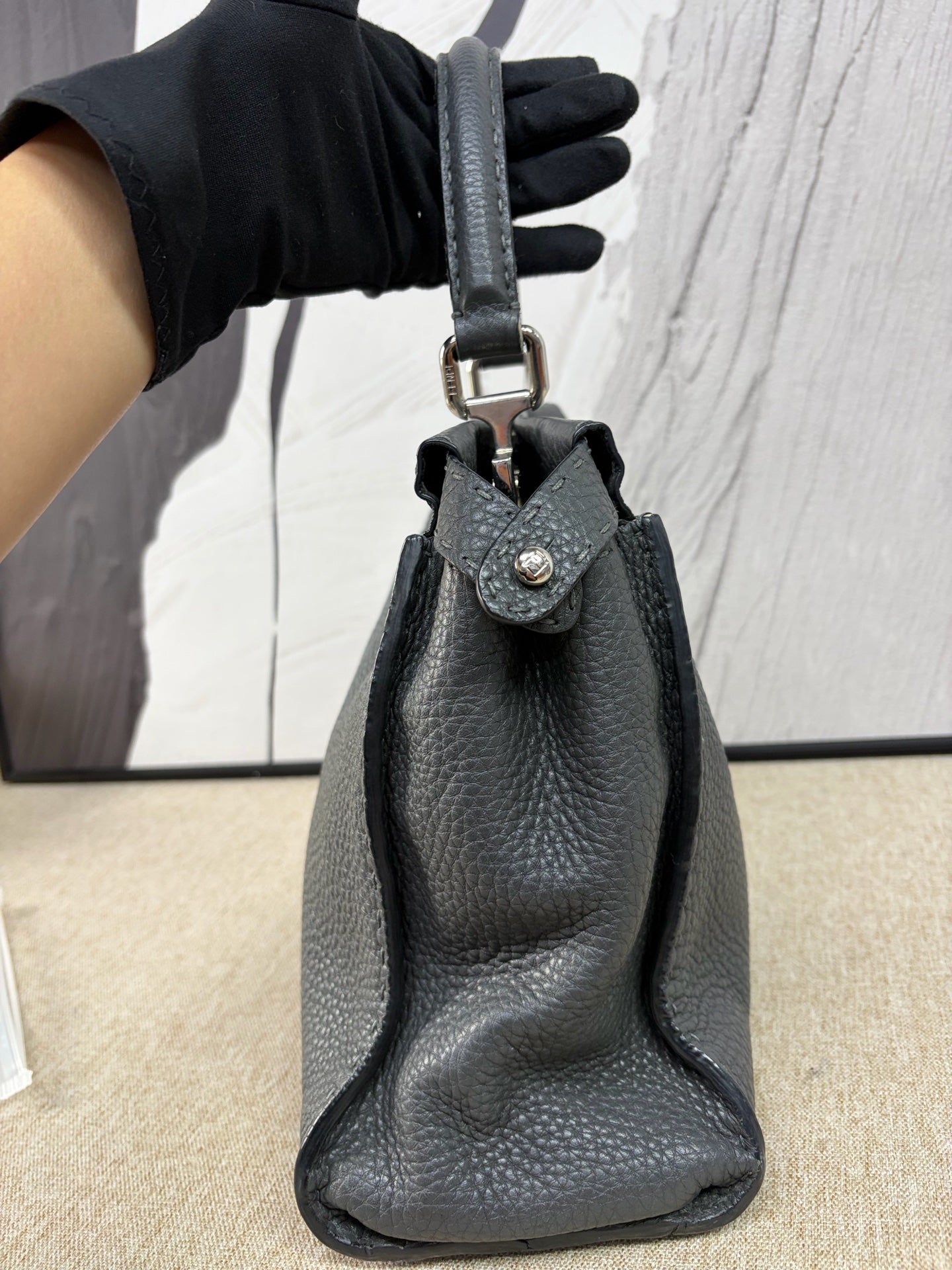 Fendi - Peekaboo - Grained leather - Grey with Silver-Tone Hardware - (Medium)