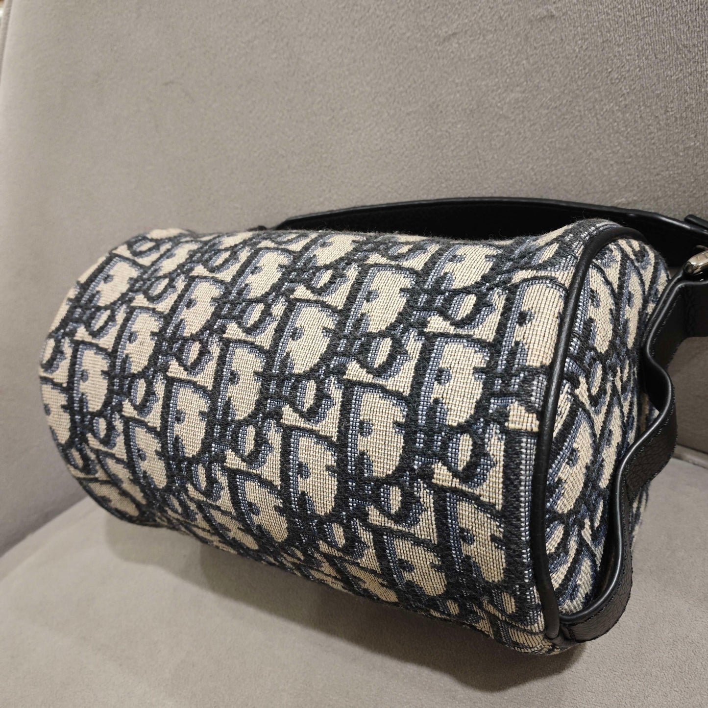 Dior - Mini Oblique Messenger Cylinder Bag - Embroidered canvas with leather trim - Beige and Blue - (mini)