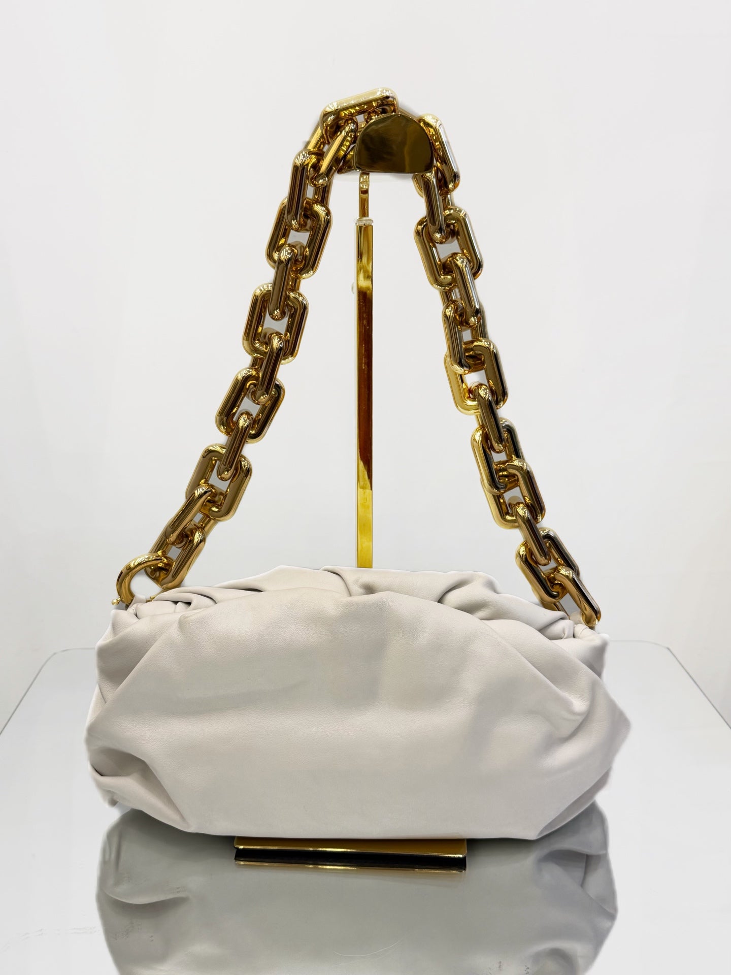 Bottega Veneta - The Chain Pouch - Leather - White - (medium)