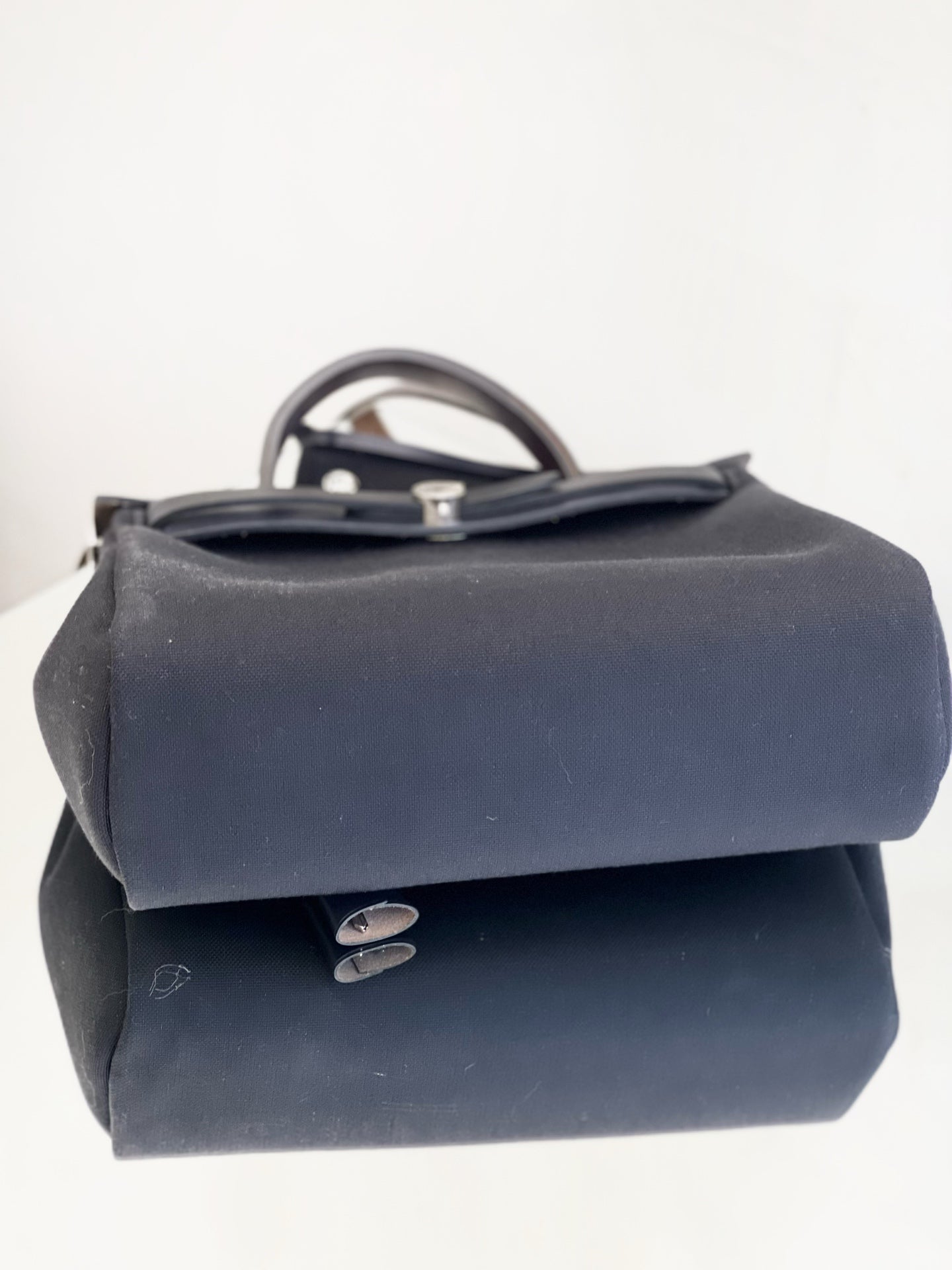 Hermes - Herbag 31 - Canvas with Vachetta Hunter Leather trim - Black - (medium)