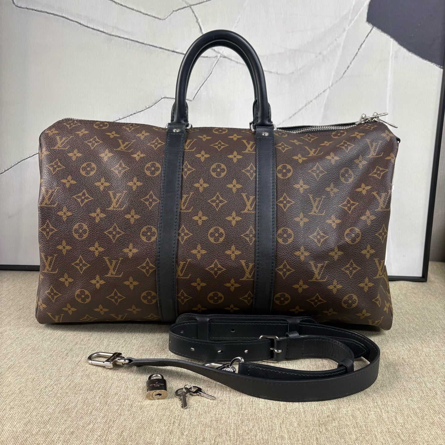 Louis Vuitton - Keepall 45 - Monogram coated canvas with black leather trim - Brown - (large)