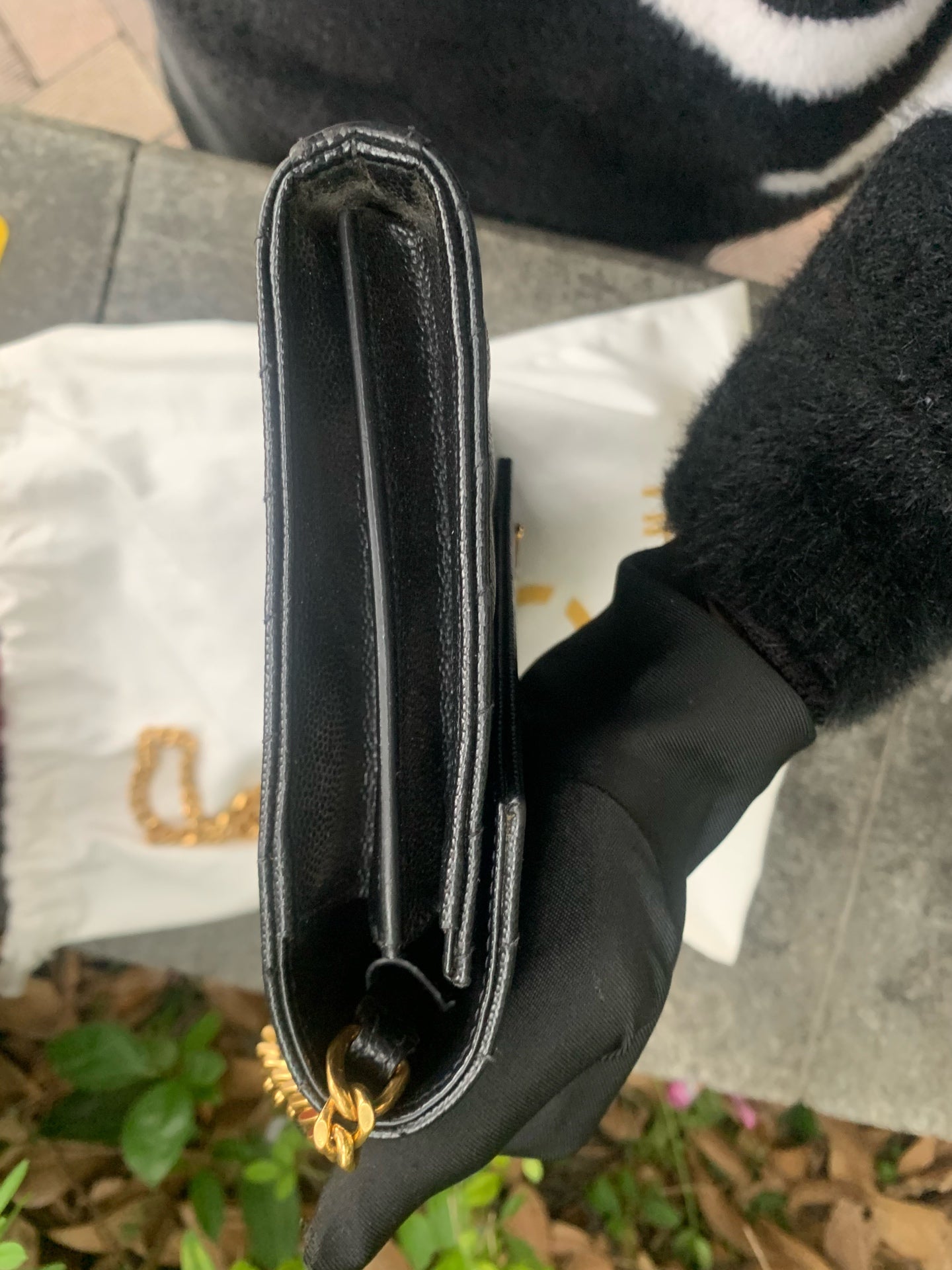 Saint Laurent - Kate Envelope Chain Wallet - Grained leather - Black with Gold-Tone Hardware - (Small)