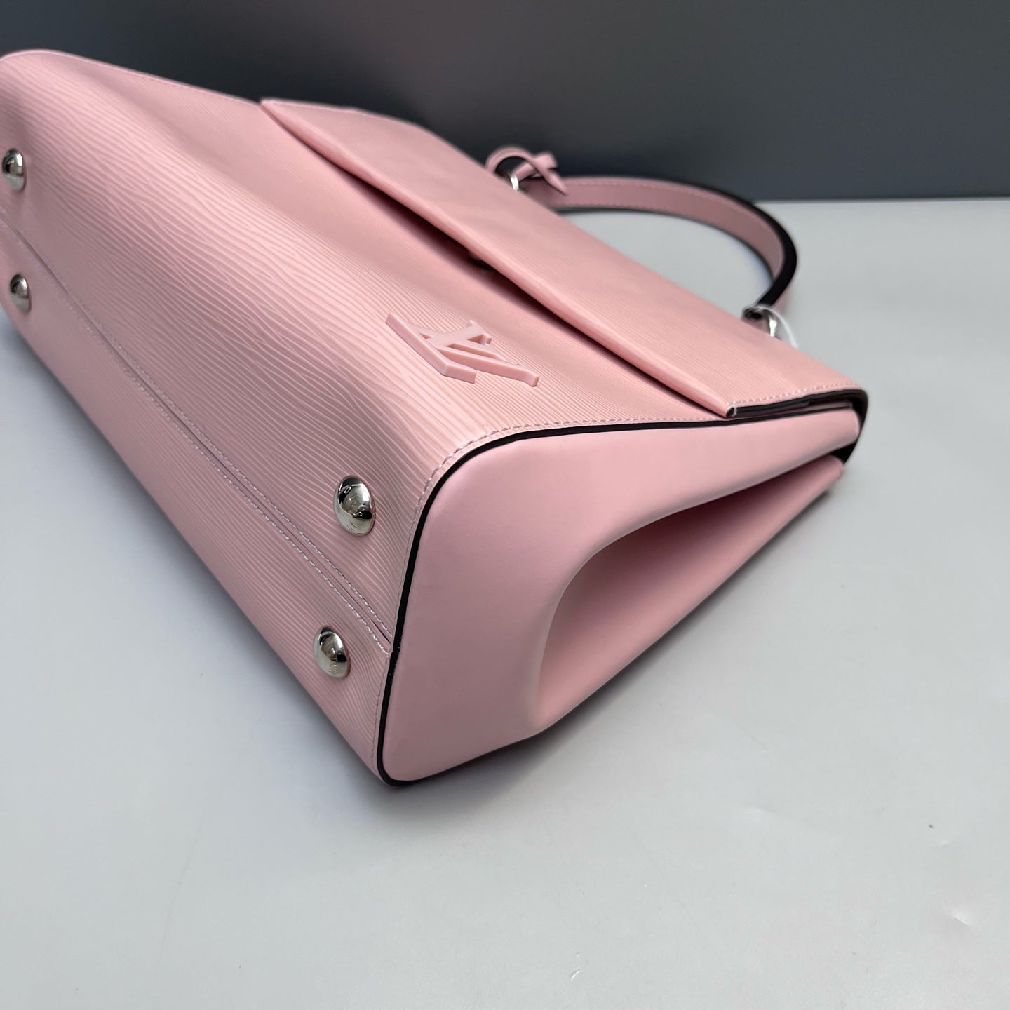 Louis Vuitton - Cluny MM - Epi Leather - Pink - (medium)
