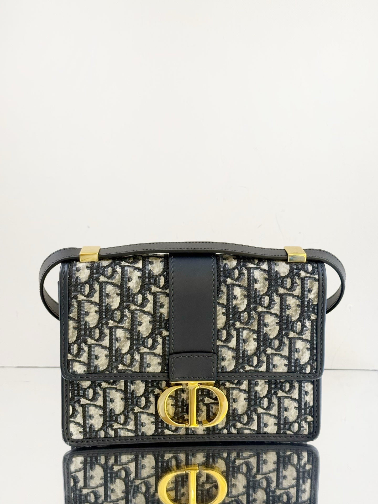 Dior - 30 Montaigne Small Bag - Dior Oblique Jacquard Canvas with Leather Trim - Blue - (Small)
